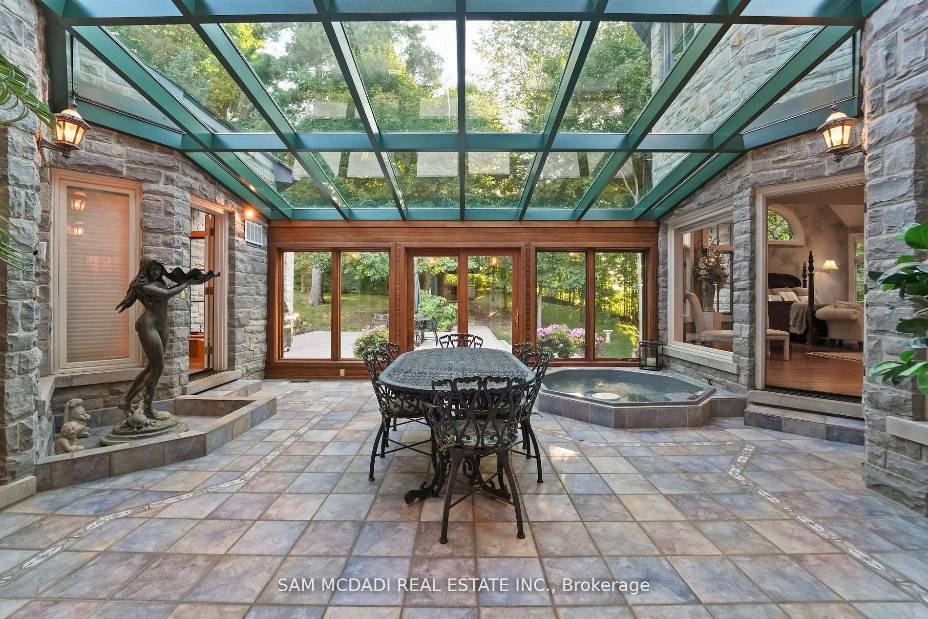10140 Pineview Trail Property Photo 13