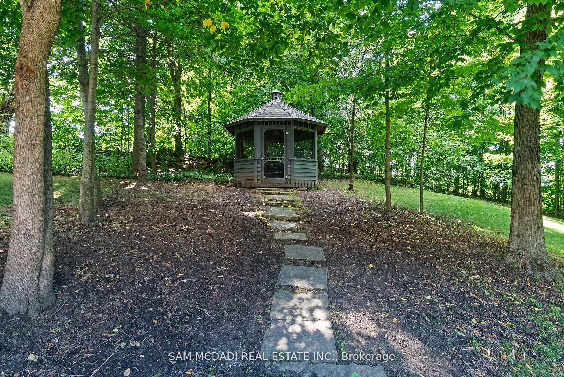 10140 Pineview Trail Property Photo 48