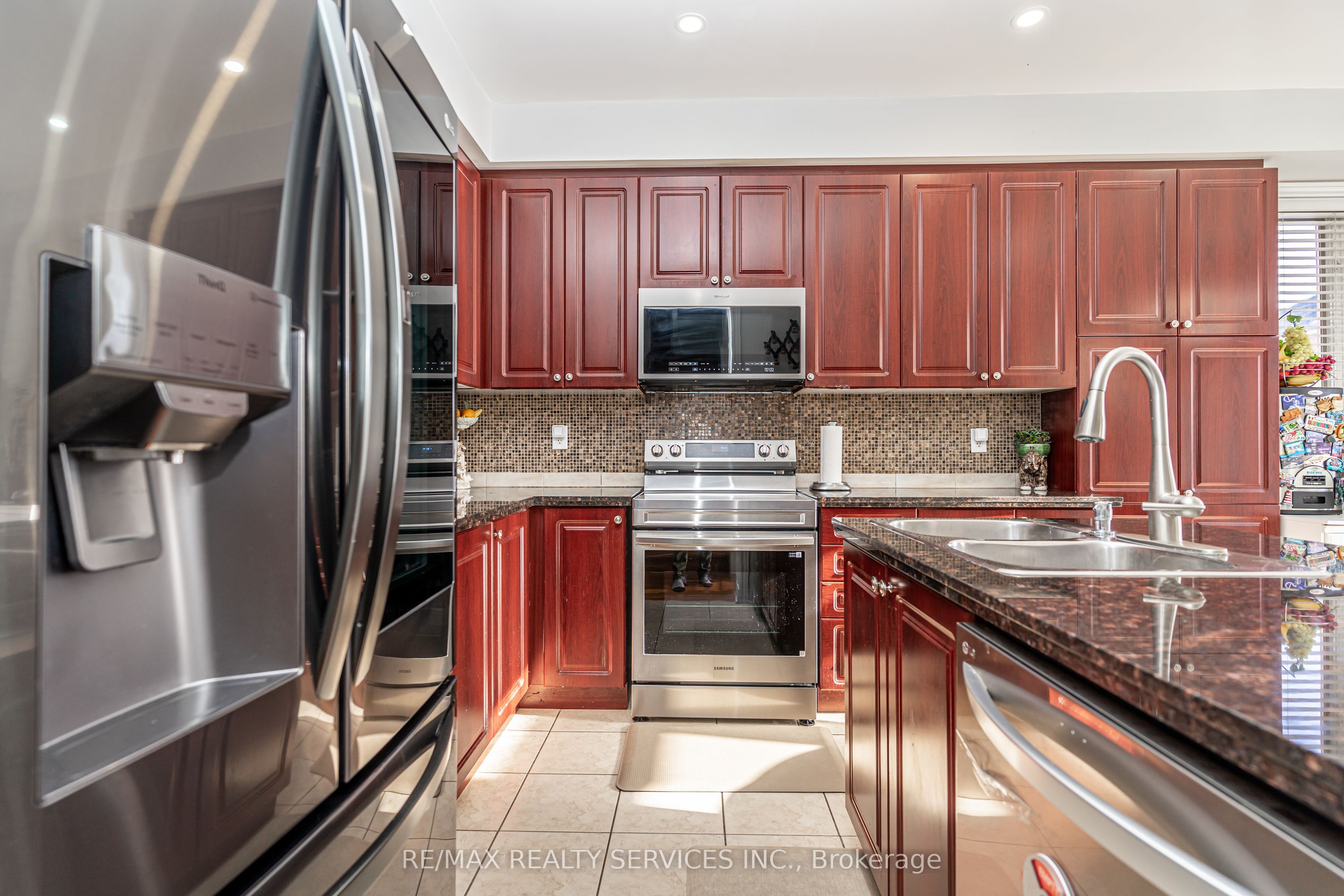 88 Sled Dog Road Property Photo 16