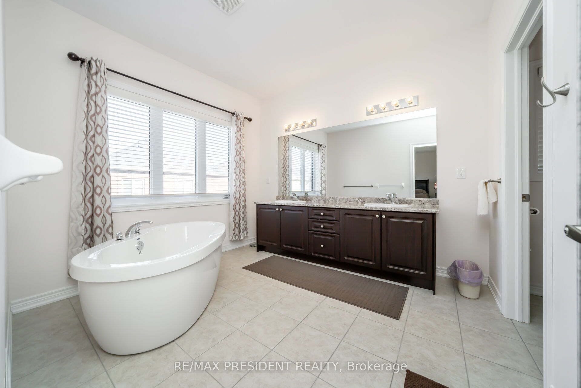 13 Clunburry Road Property Photo 31