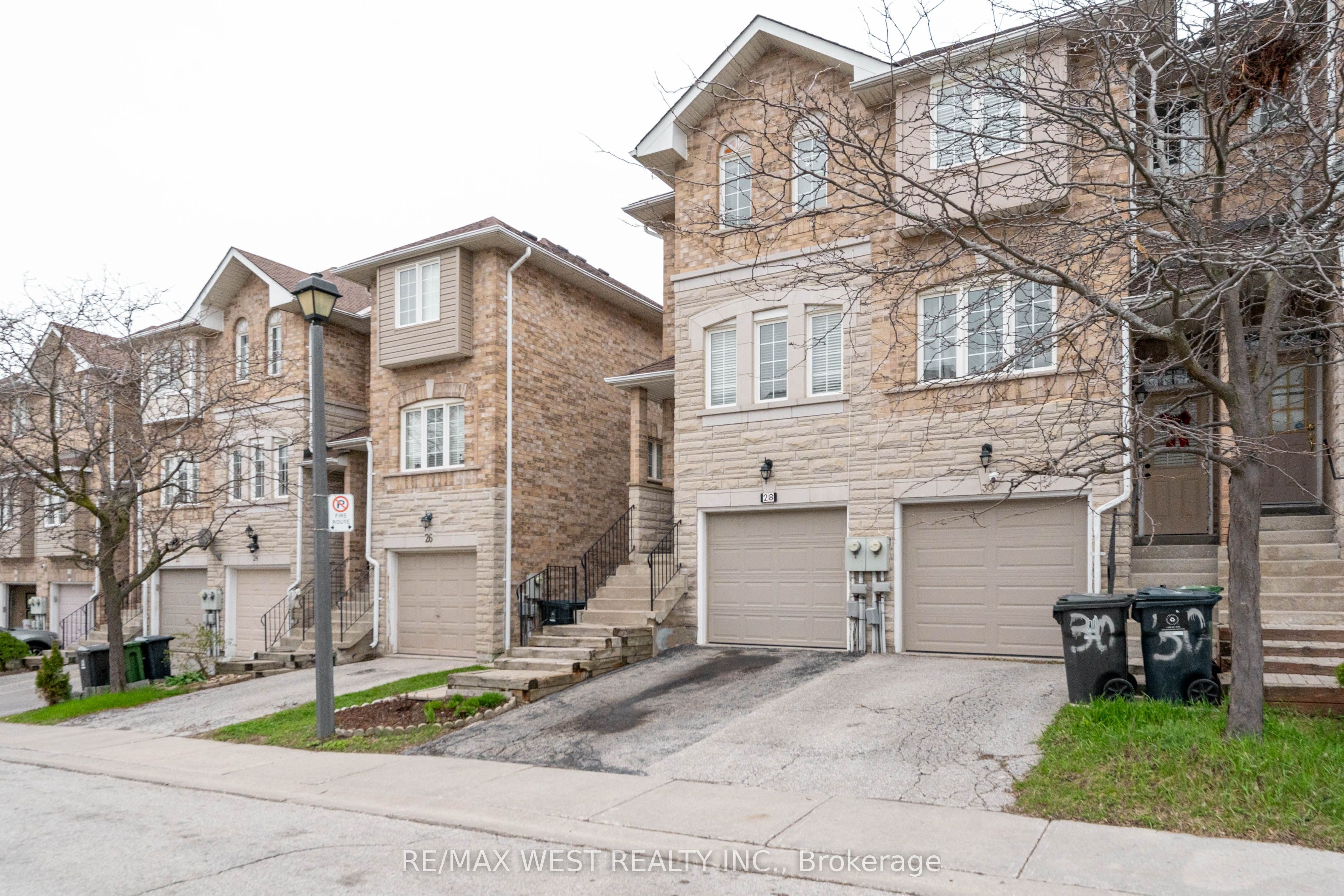 28 Shining Star Crescent Property Photo 2