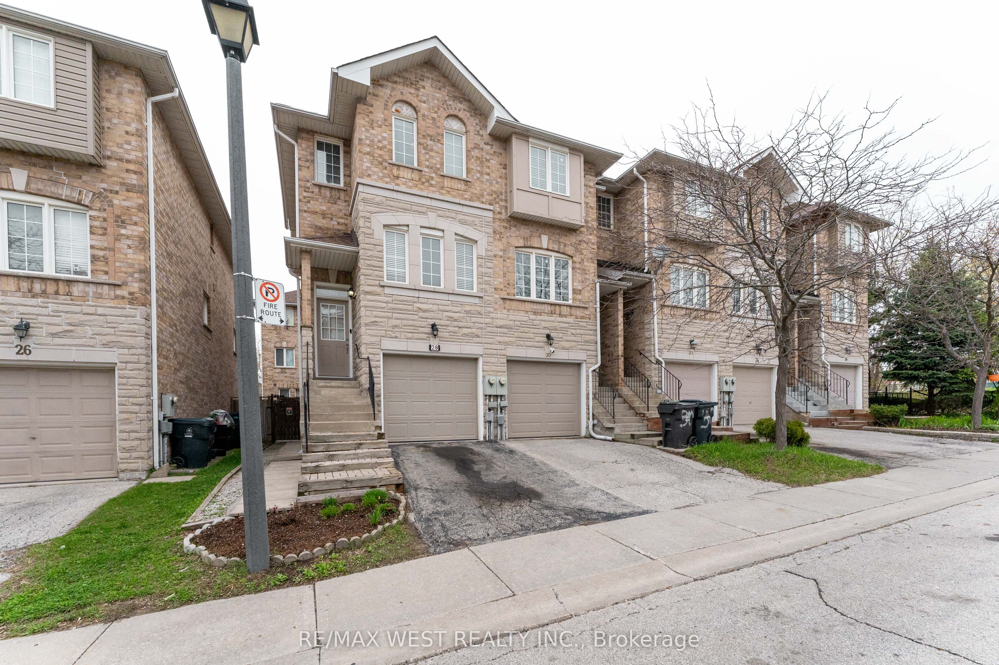 28 Shining Star Crescent Property Photo 3