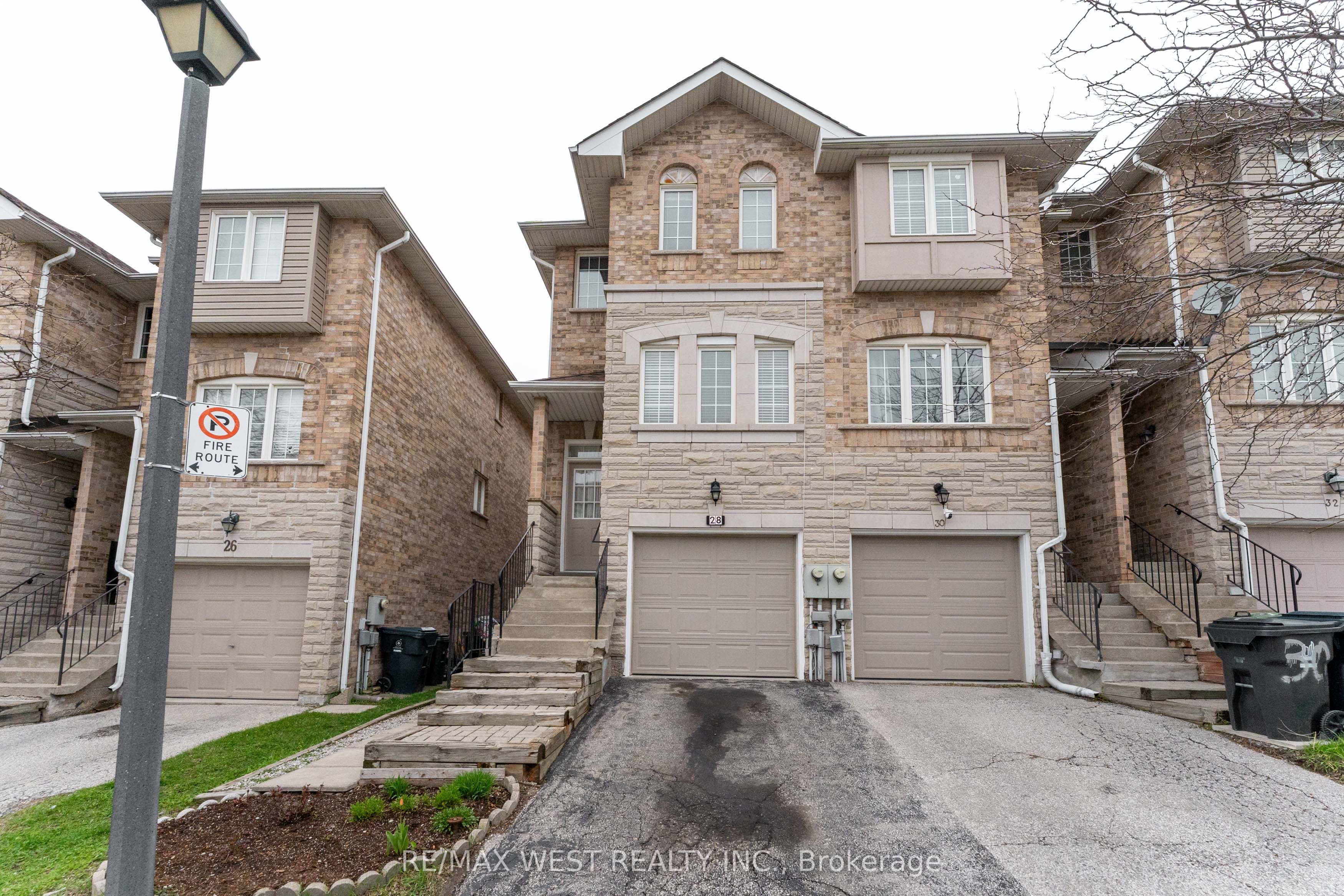 28 Shining Star Crescent Property Photo 5