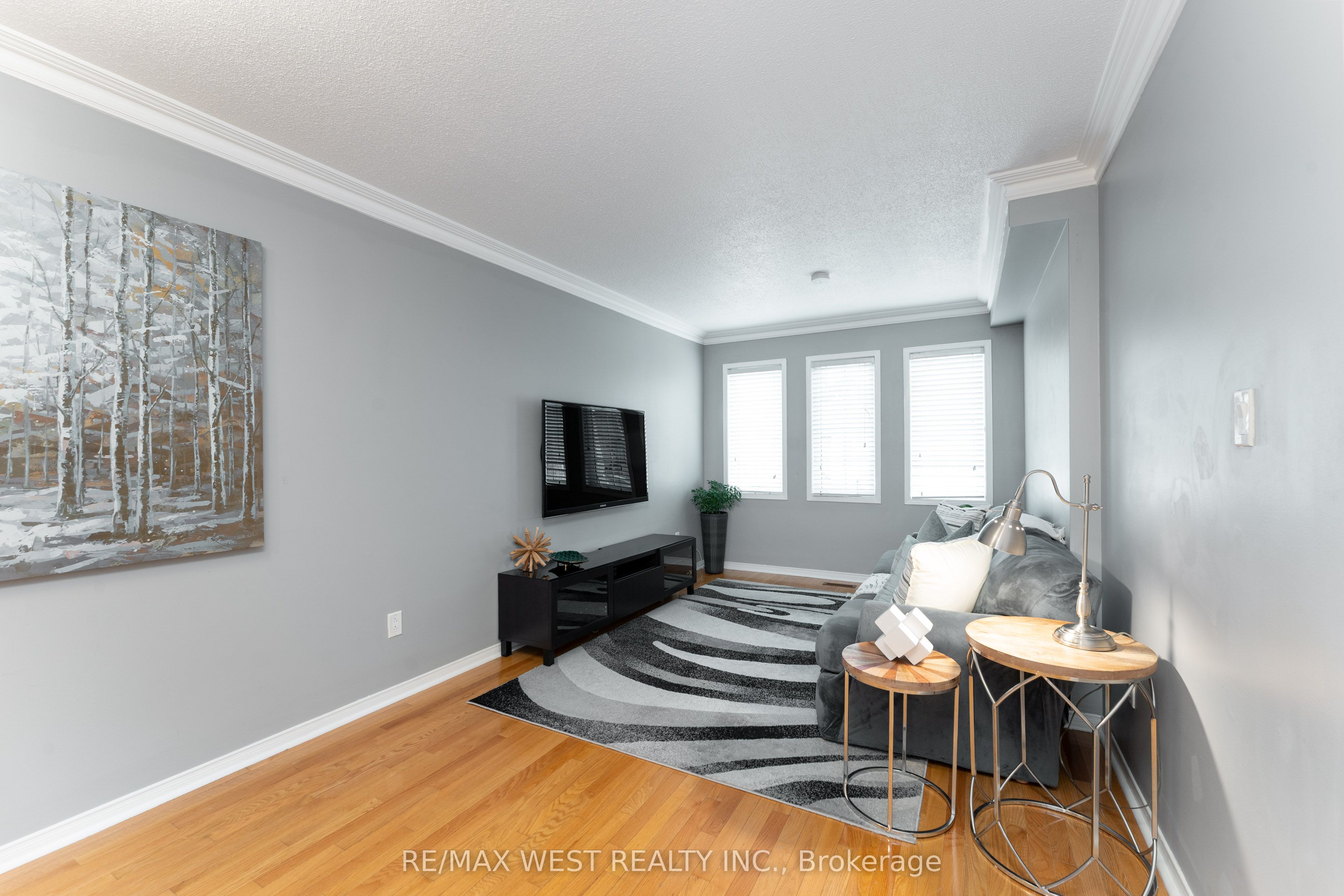 28 Shining Star Crescent Property Photo 8