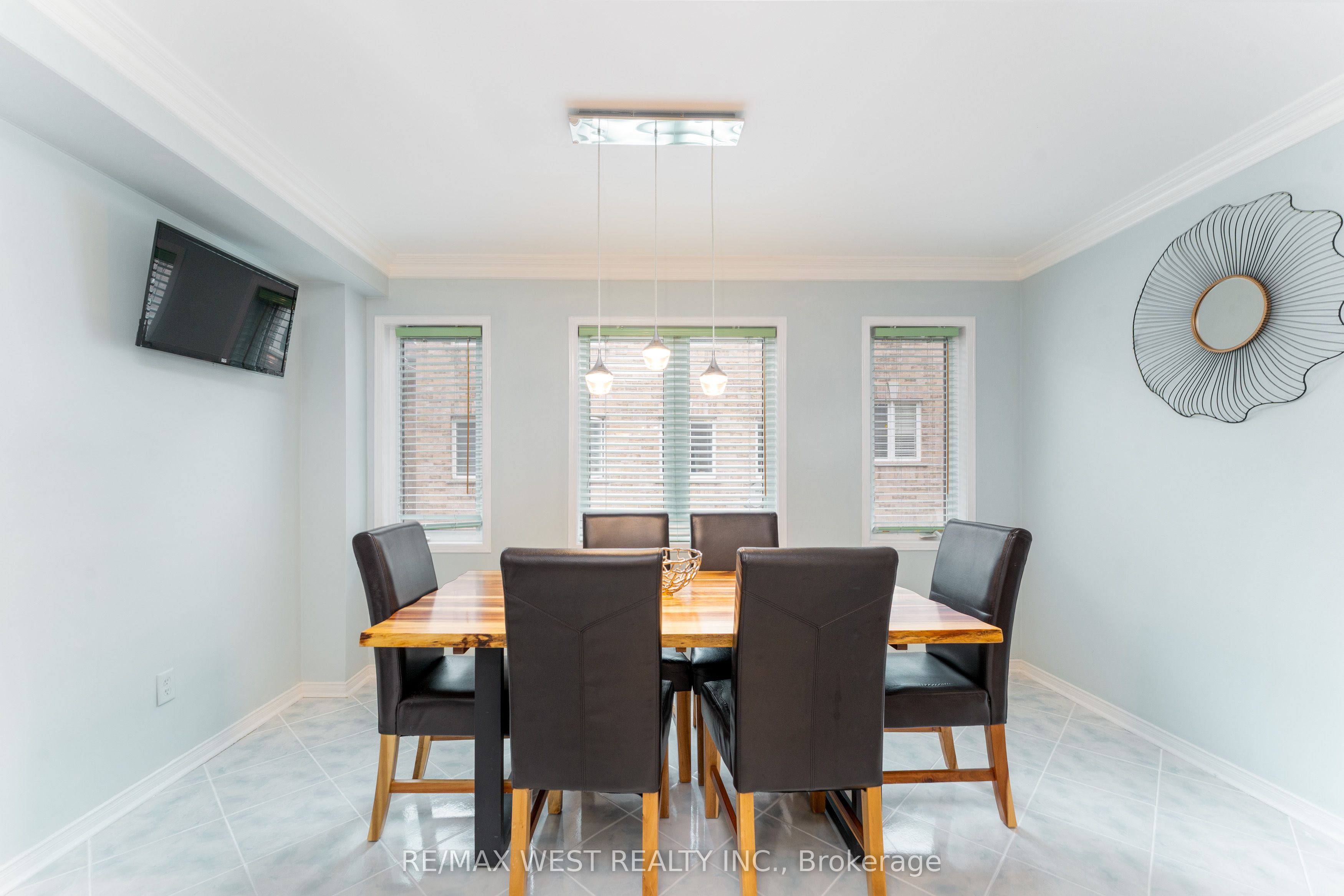 28 Shining Star Crescent Property Photo 17