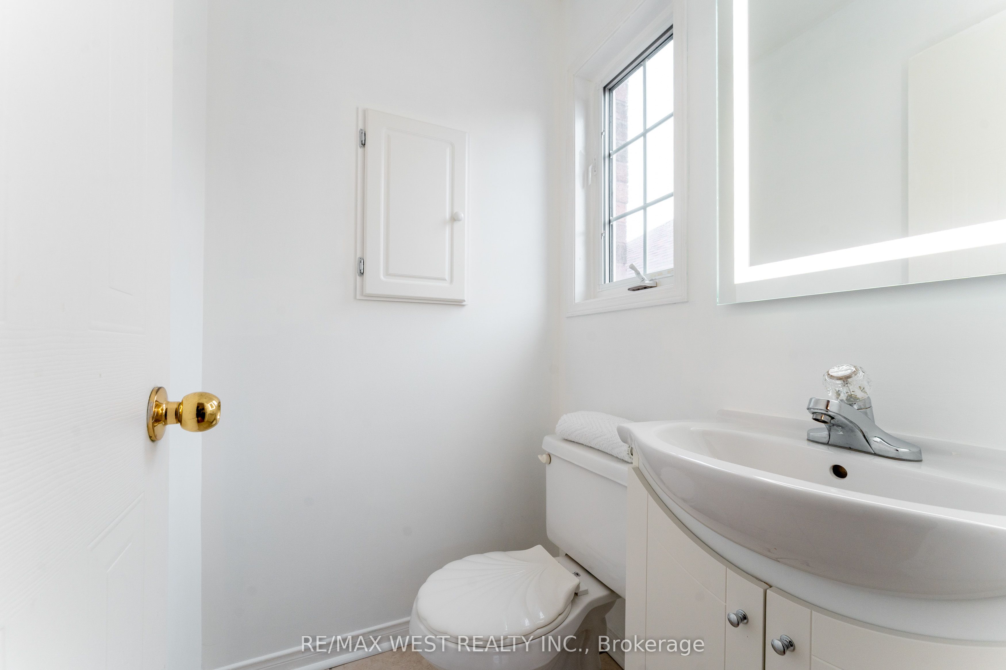 28 Shining Star Crescent Property Photo 30
