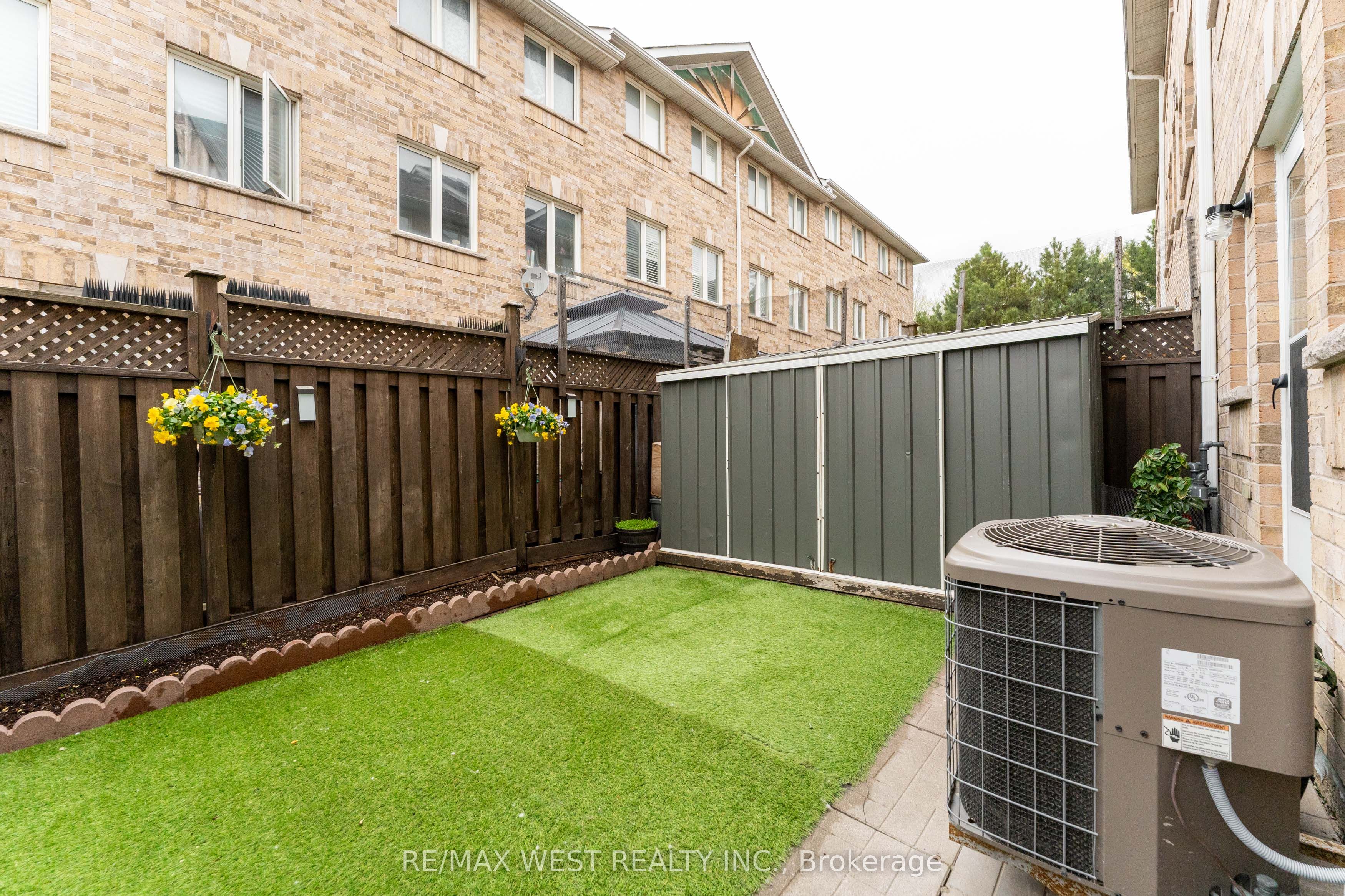 28 Shining Star Crescent Property Photo 44