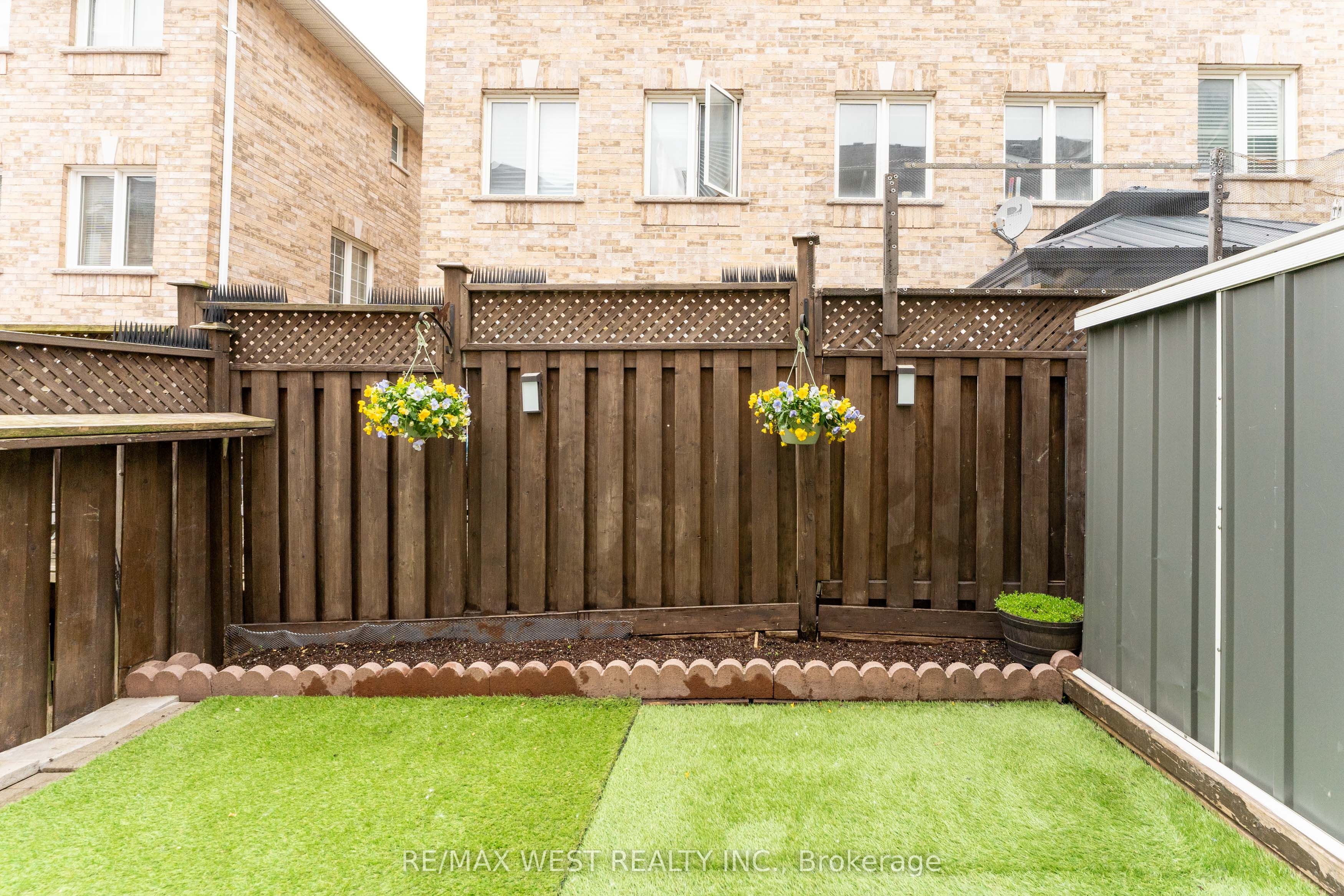 28 Shining Star Crescent Property Photo 45