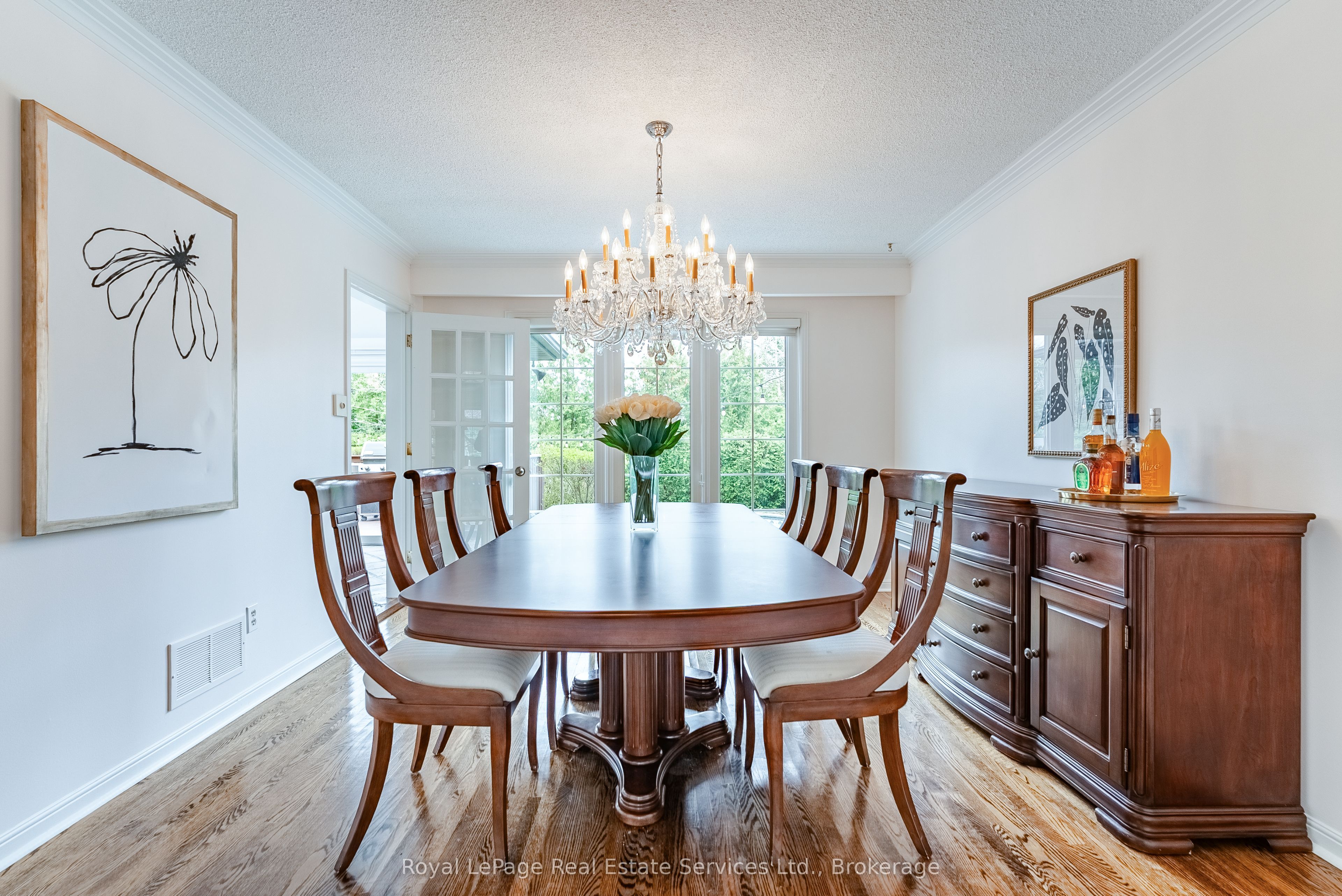 2082 Mississauga Road Property Photo 12