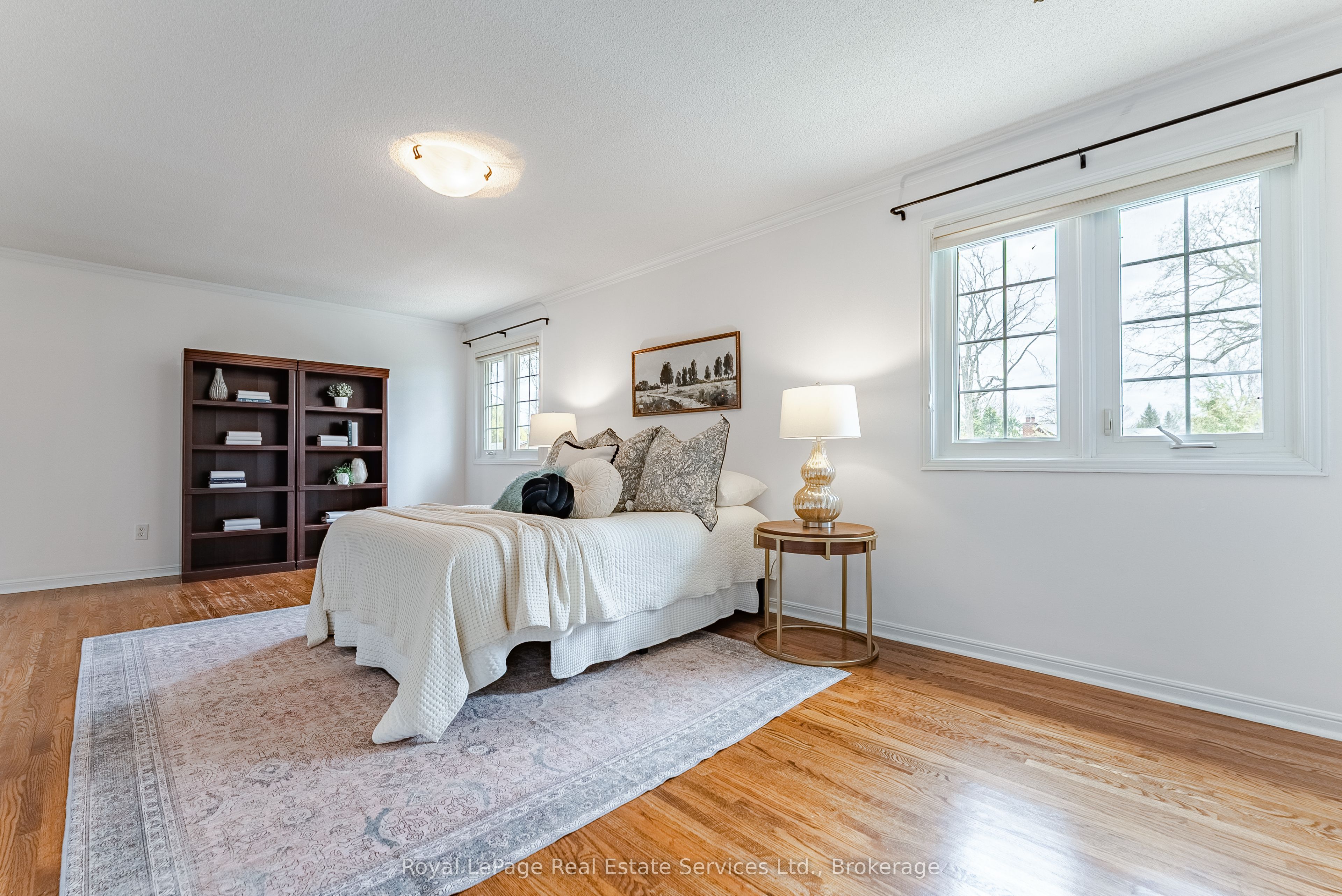 2082 Mississauga Road Property Photo 25