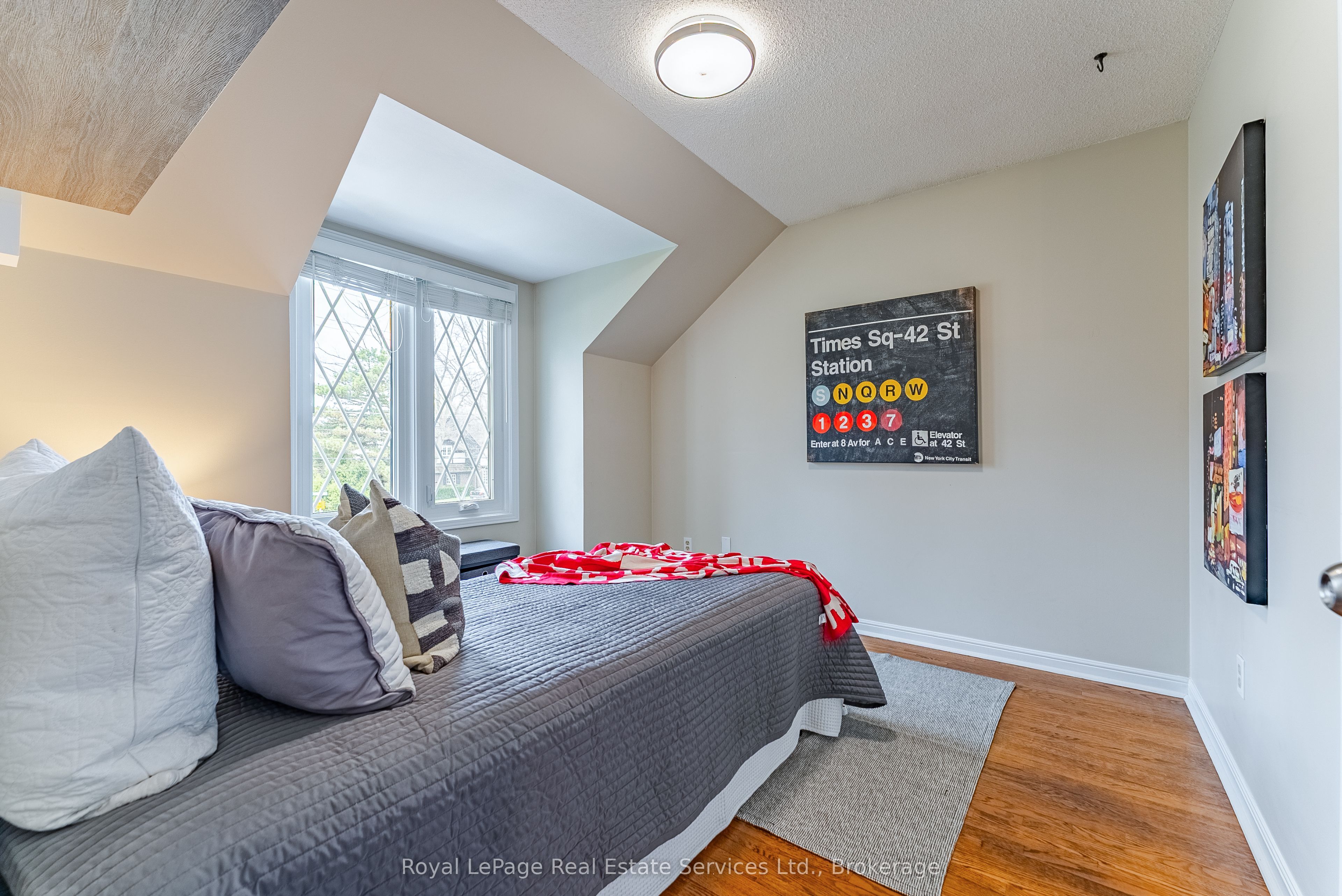 2082 Mississauga Road Property Photo 31