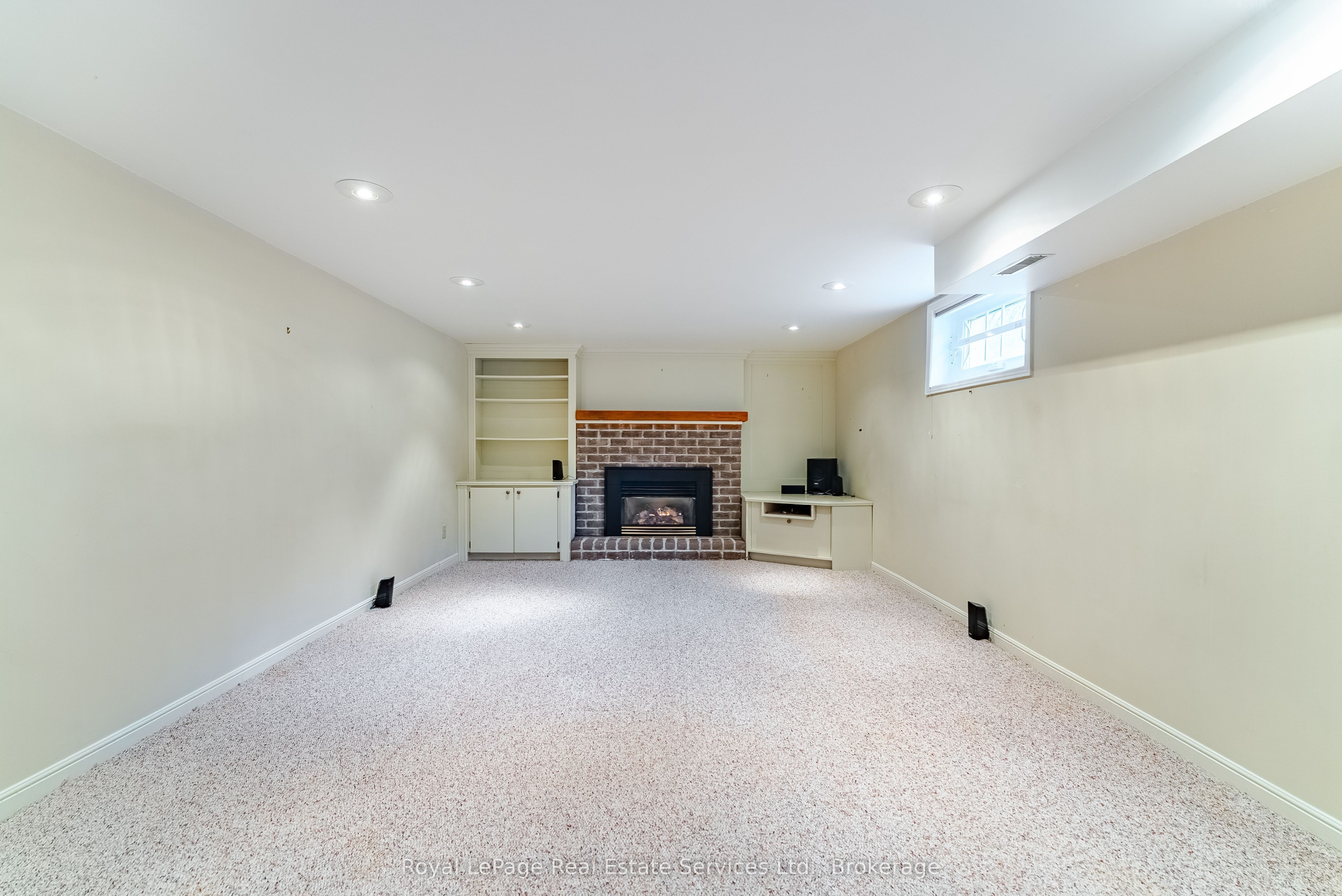 2082 Mississauga Road Property Photo 42