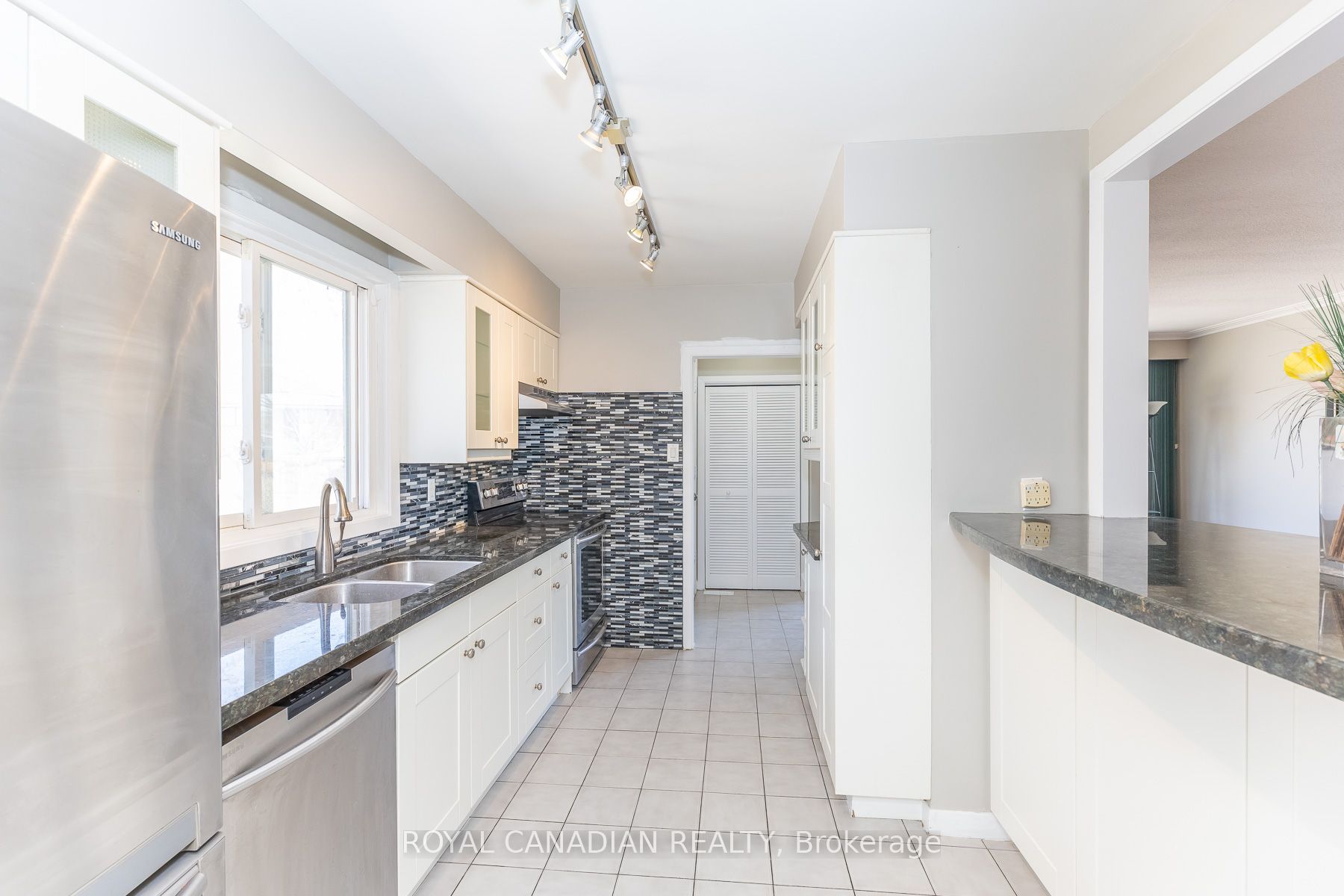 16 Gambello Crescent Property Photo 16