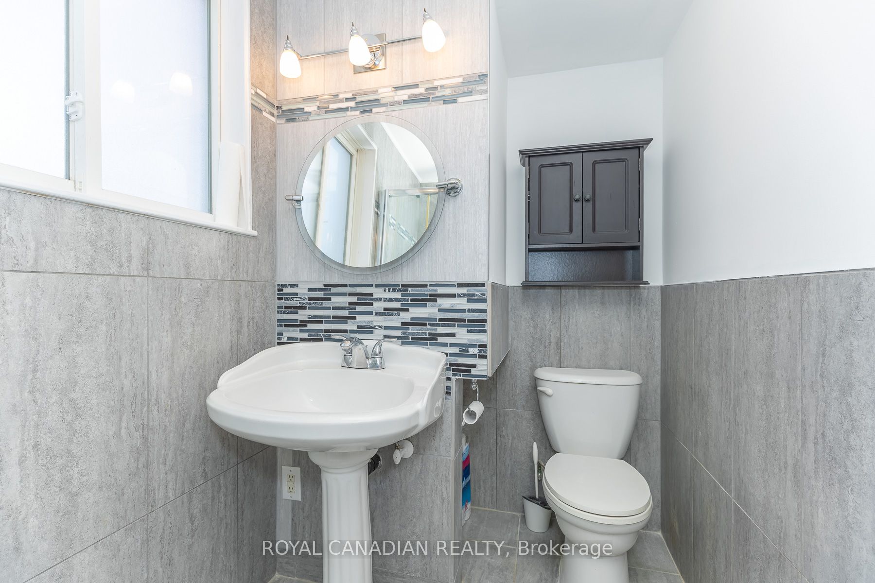16 Gambello Crescent Property Photo 31