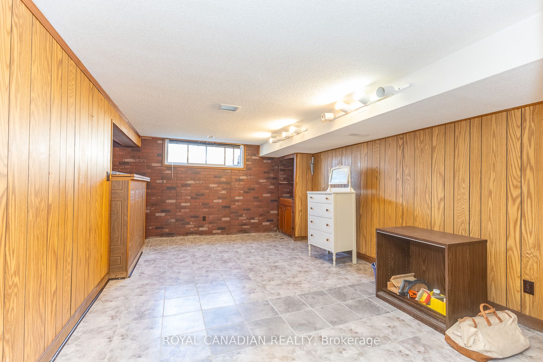 16 Gambello Crescent Property Photo 40