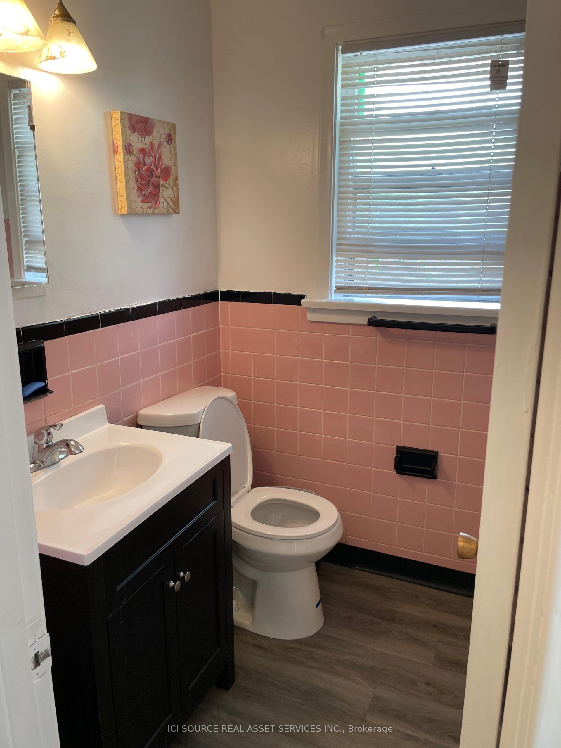 532 Appleby Line Property Photo 5