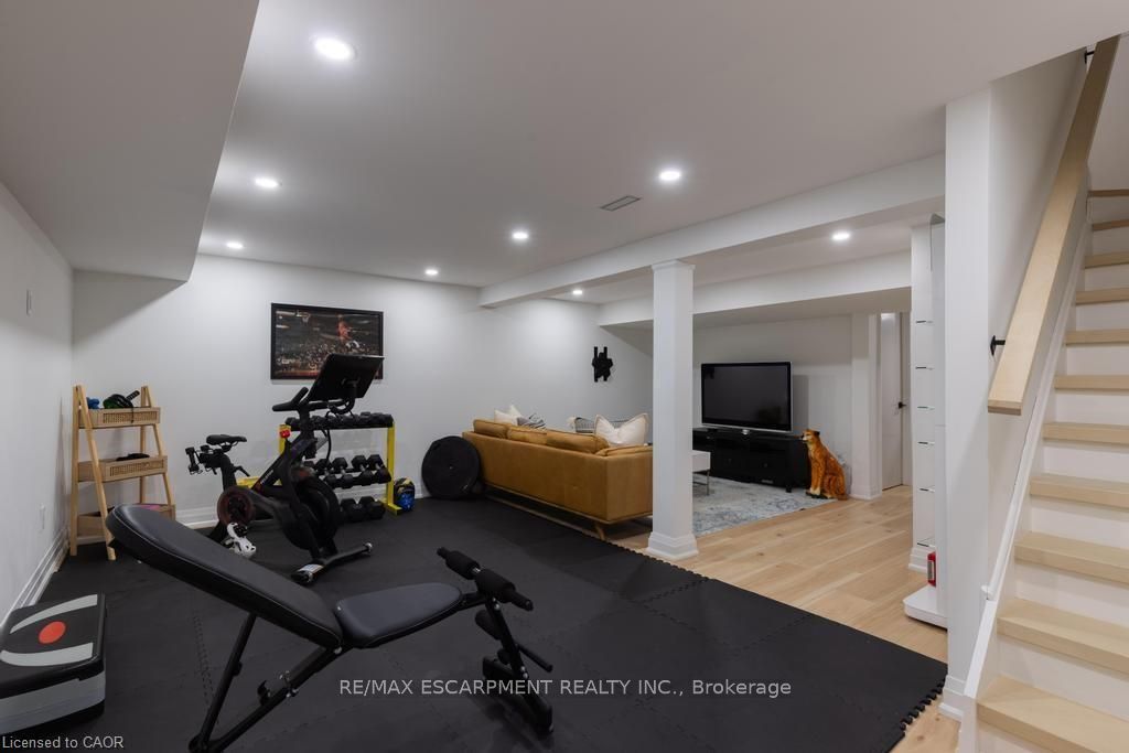 1422 Ghent Avenue E Property Photo 22