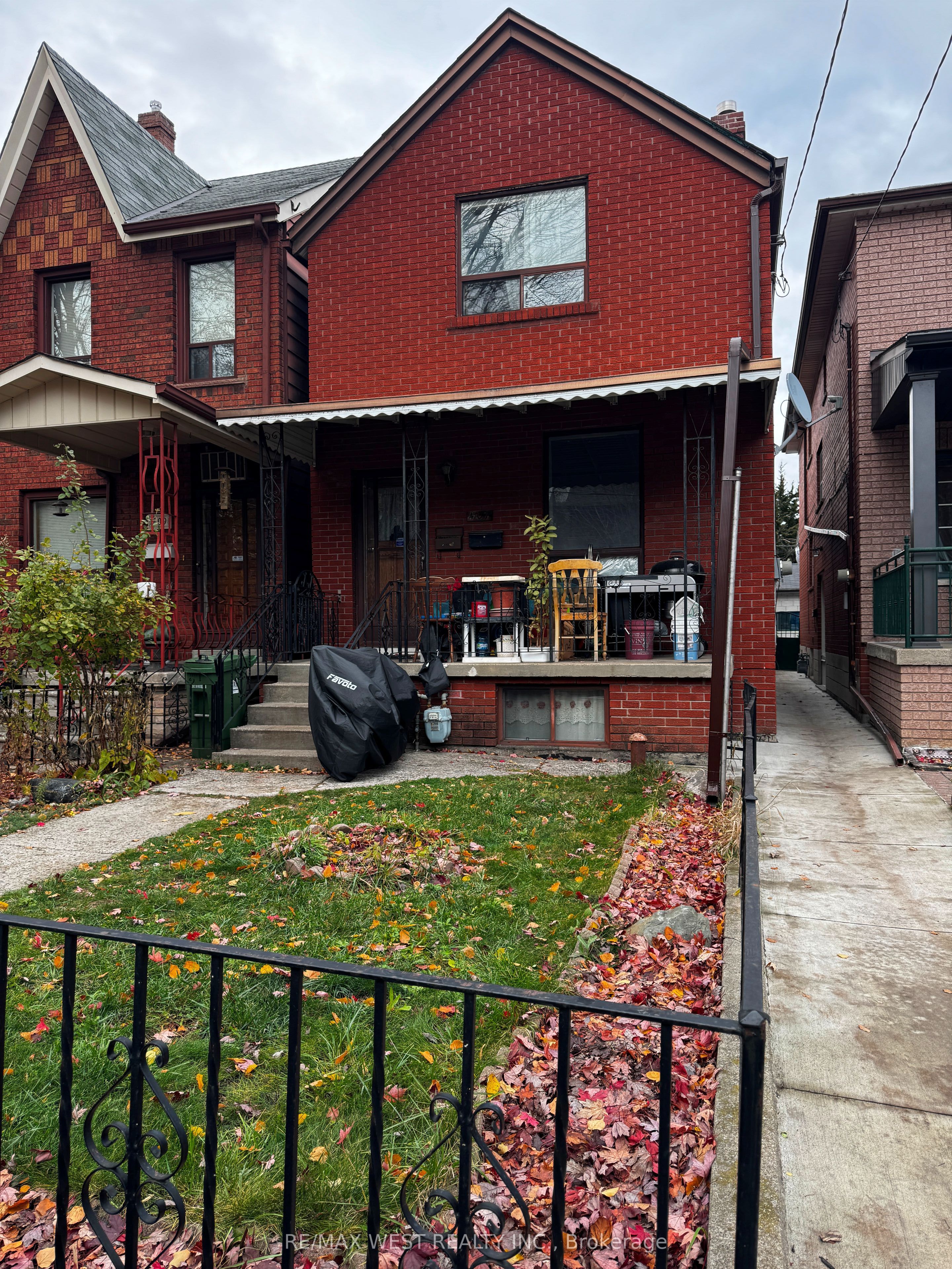 407 Concord Avenue Property Photo 2