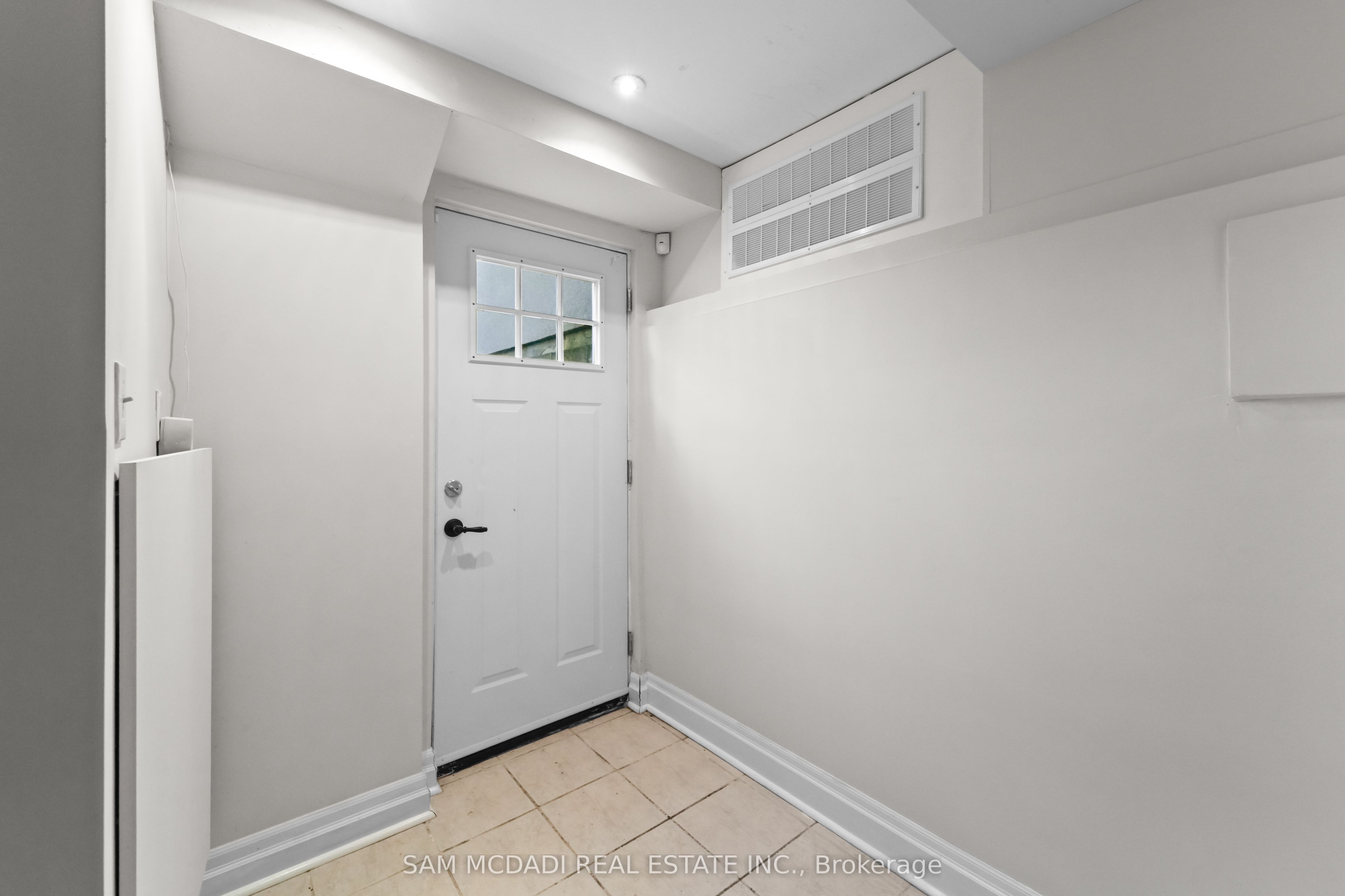 11269 Guelph Line Property Photo 33