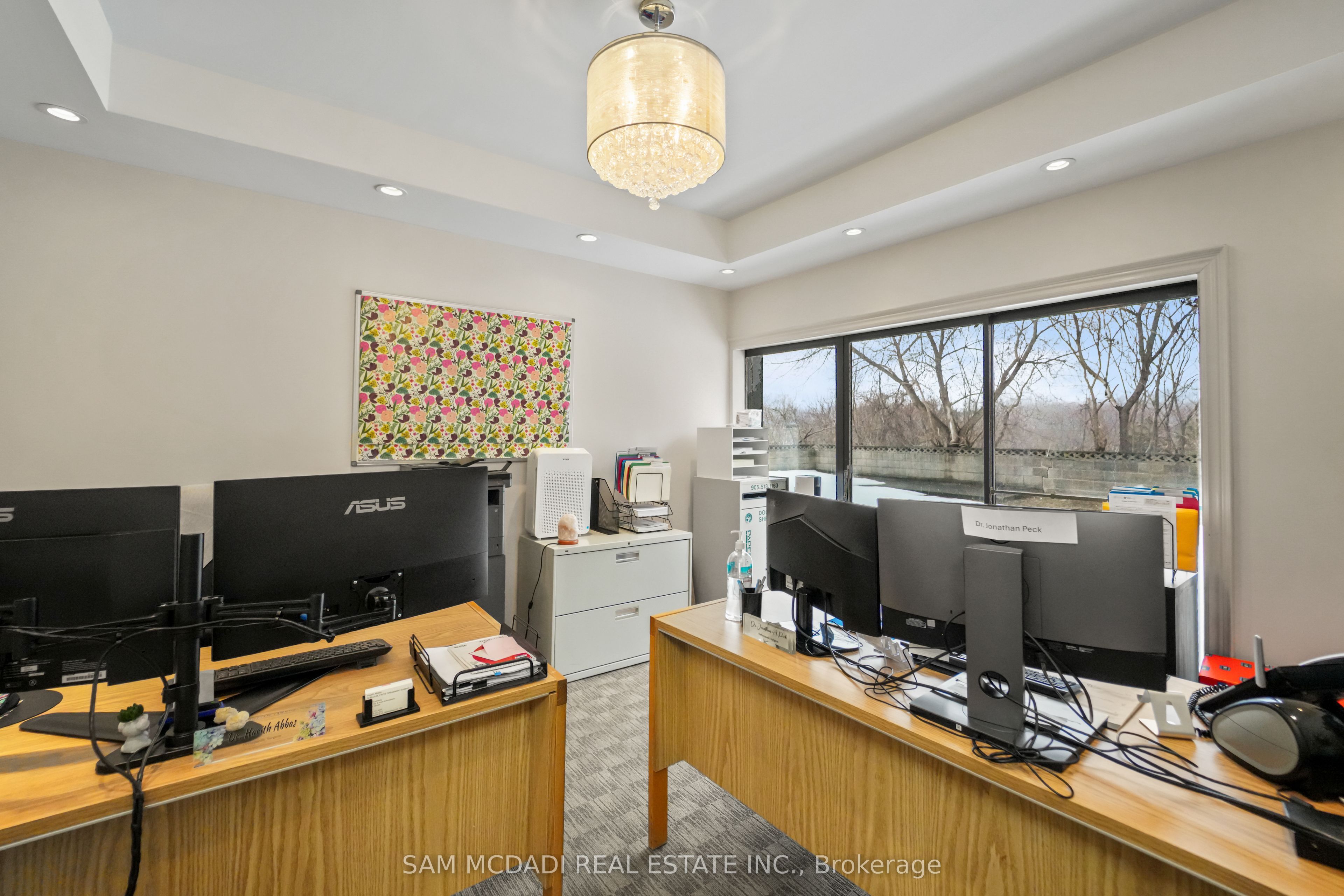 1645 Dundas Street W Property Photo 33