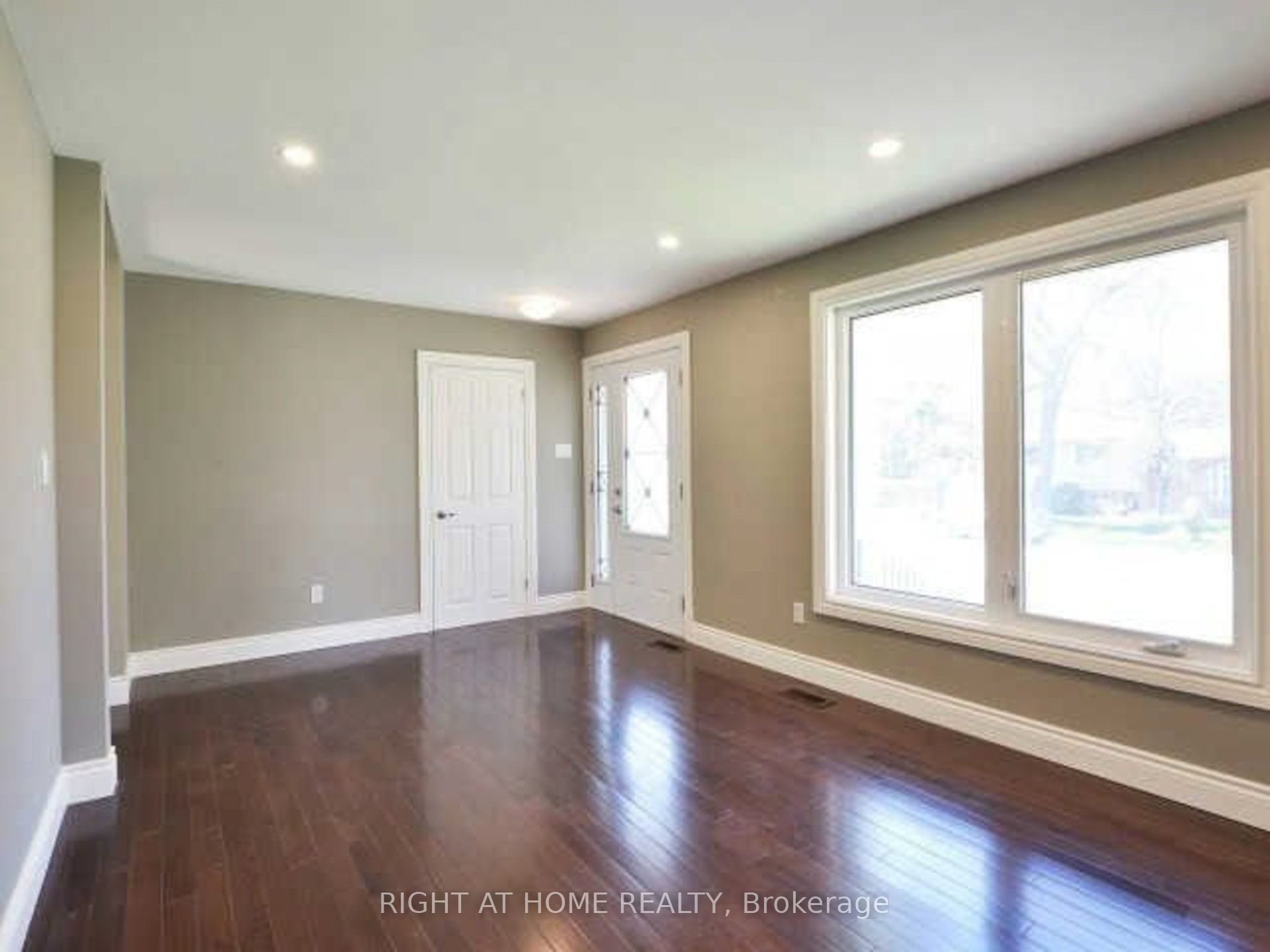 15 Pioneer Drive Property Photo 7