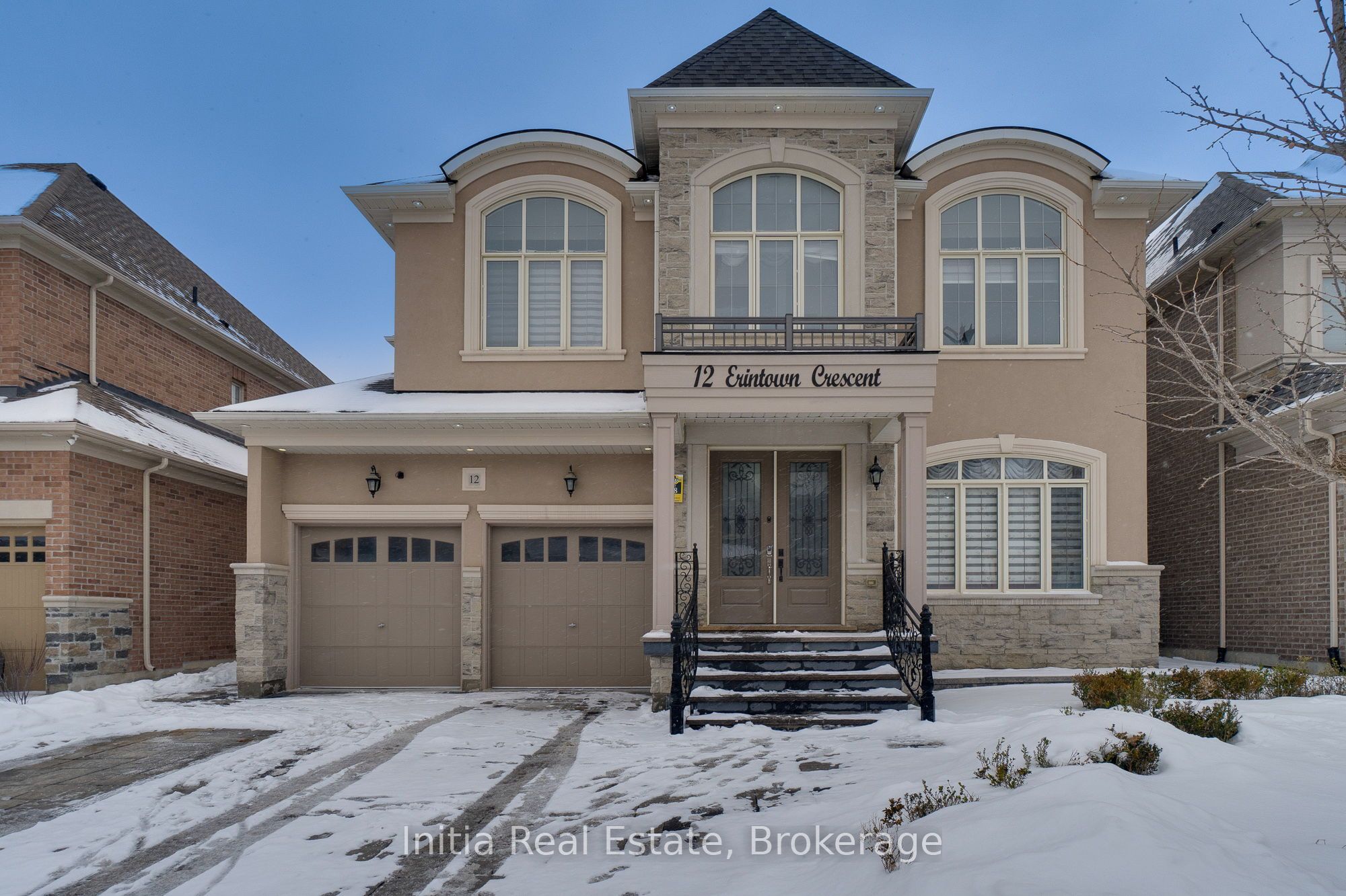 12 Erintown Crescent S