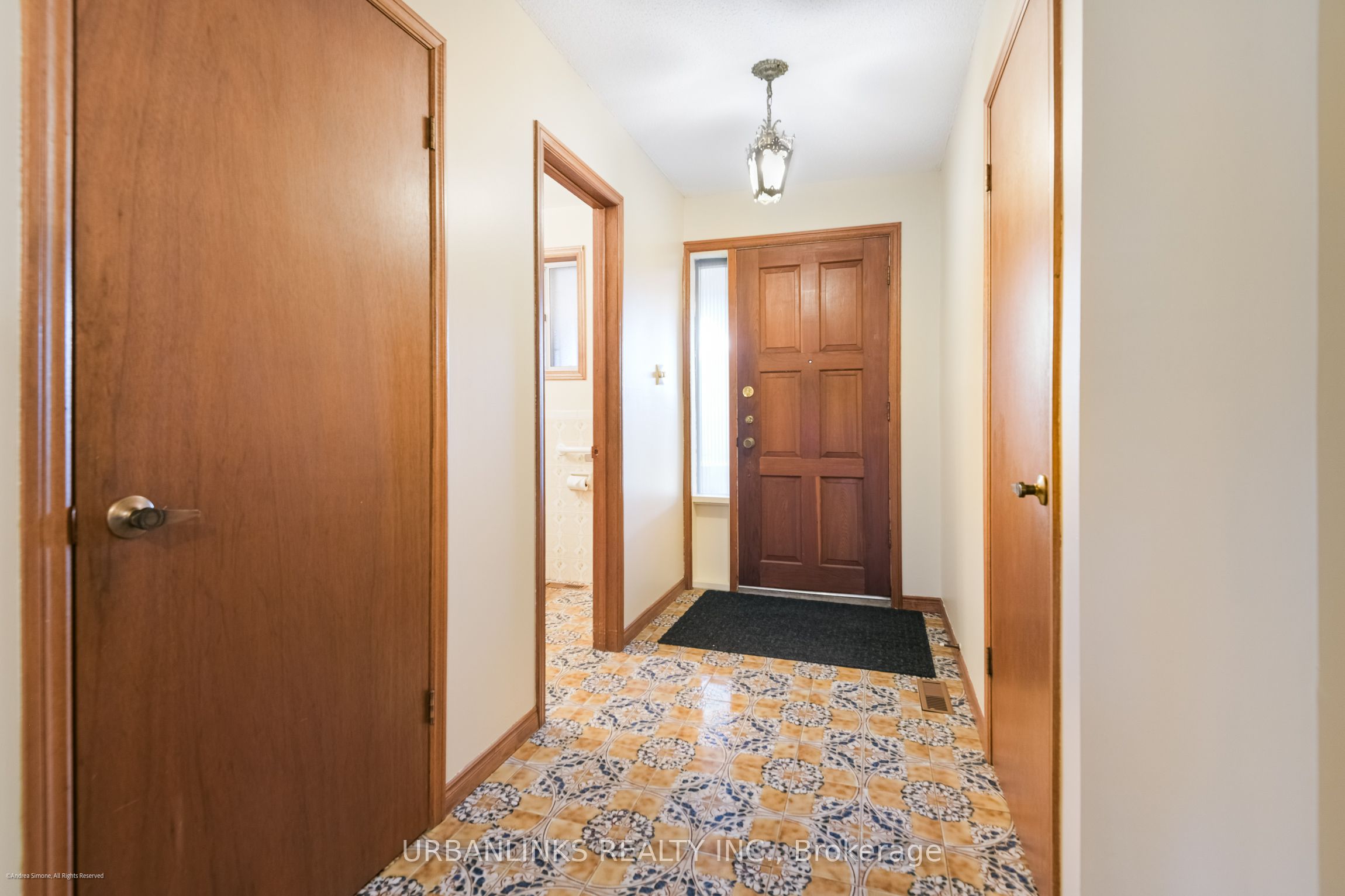 78 Evans Avenue Property Photo 3