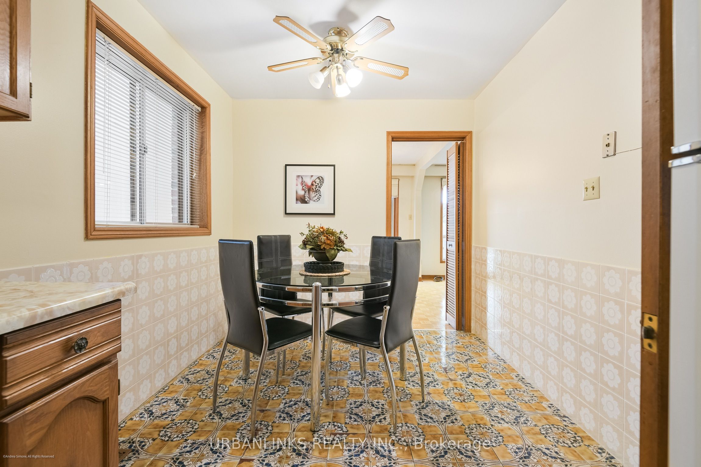 78 Evans Avenue Property Photo 6