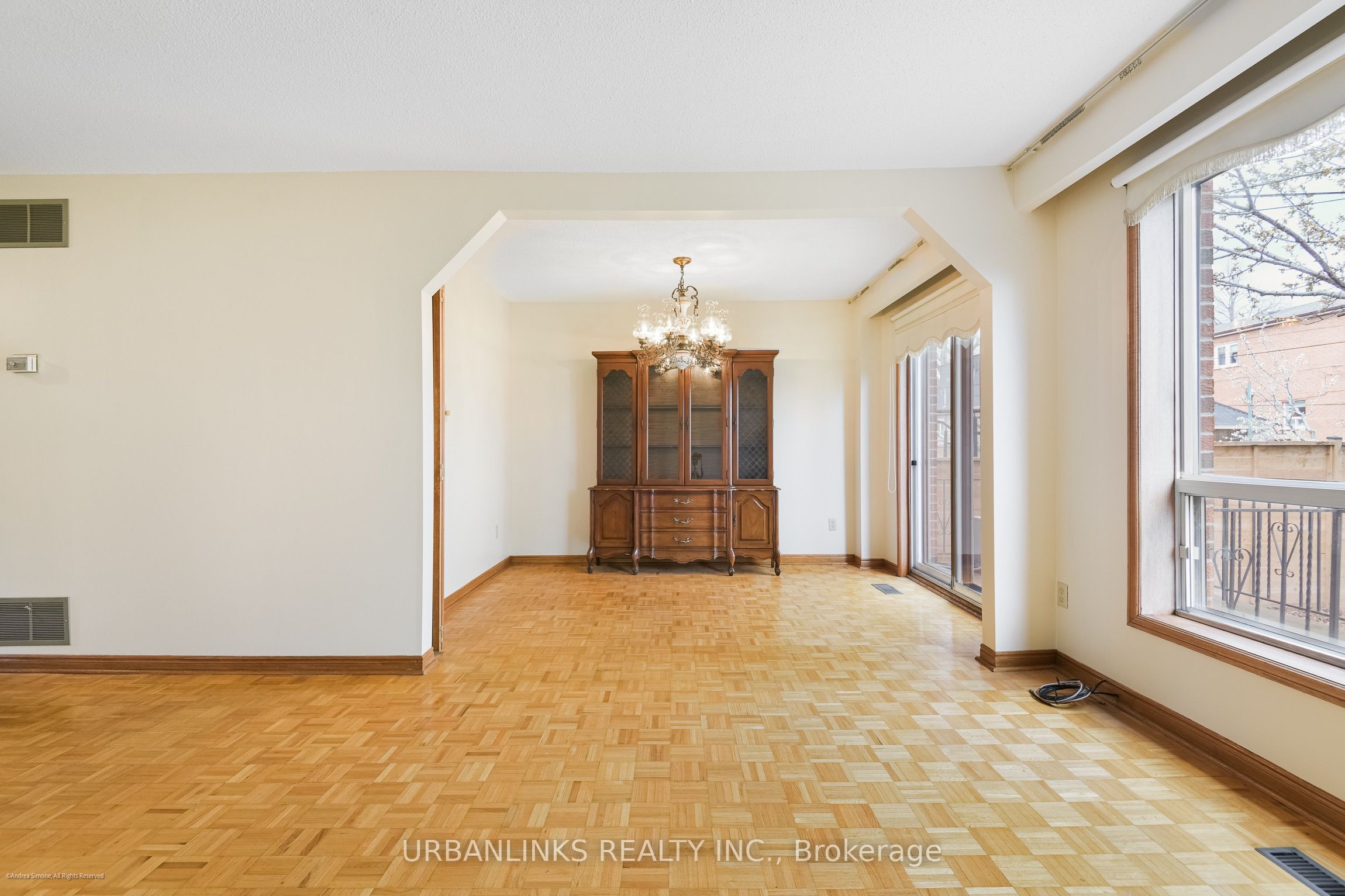 78 Evans Avenue Property Photo 10