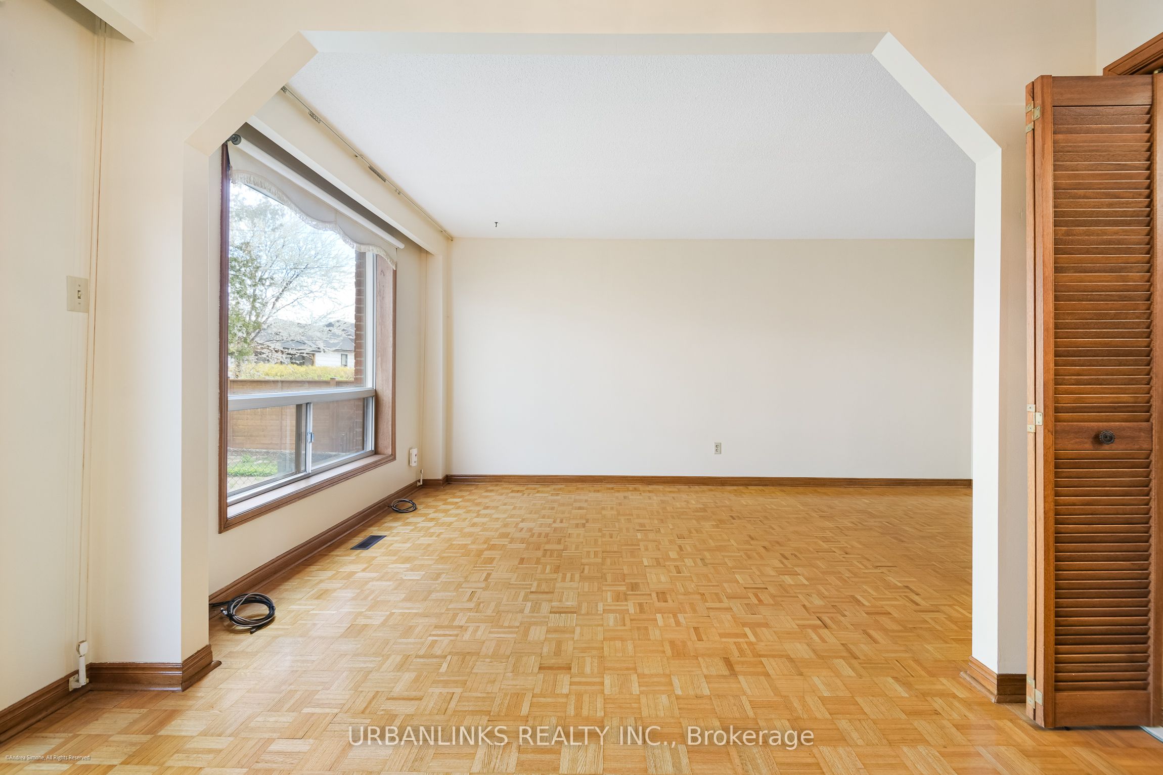 78 Evans Avenue Property Photo 13