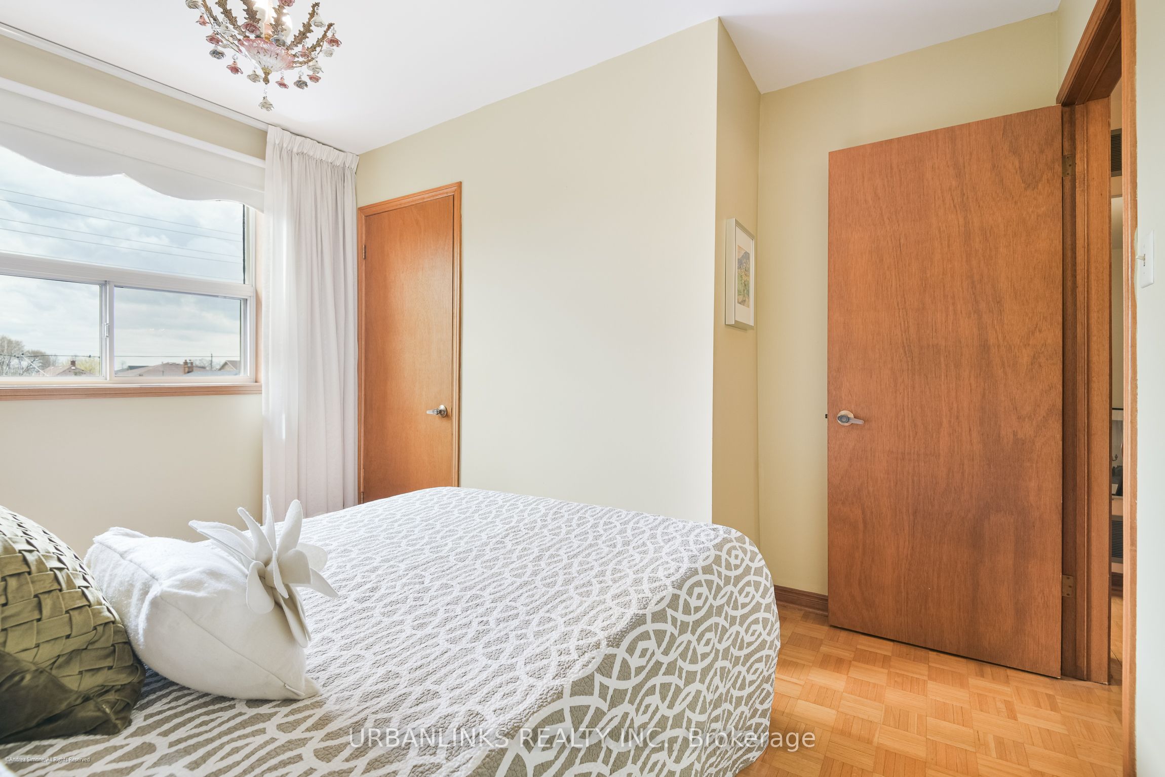 78 Evans Avenue Property Photo 18