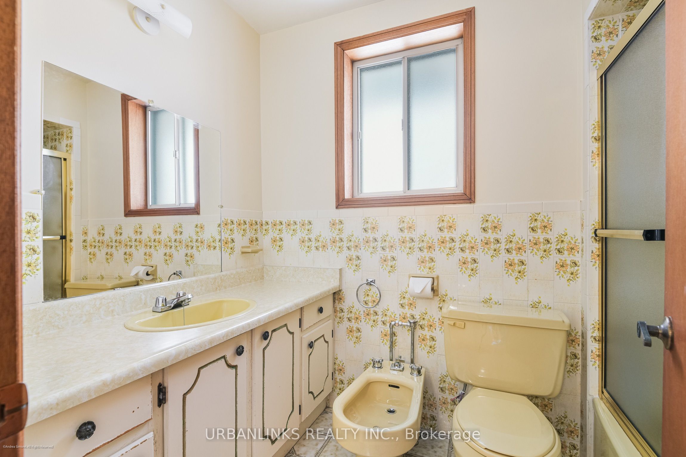 78 Evans Avenue Property Photo 20