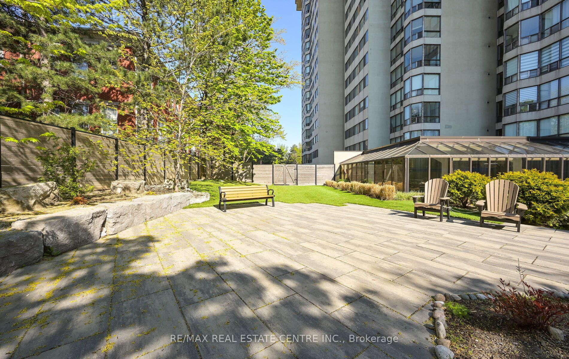 200 Robert Speck Parkway 2006 Property Photo 38
