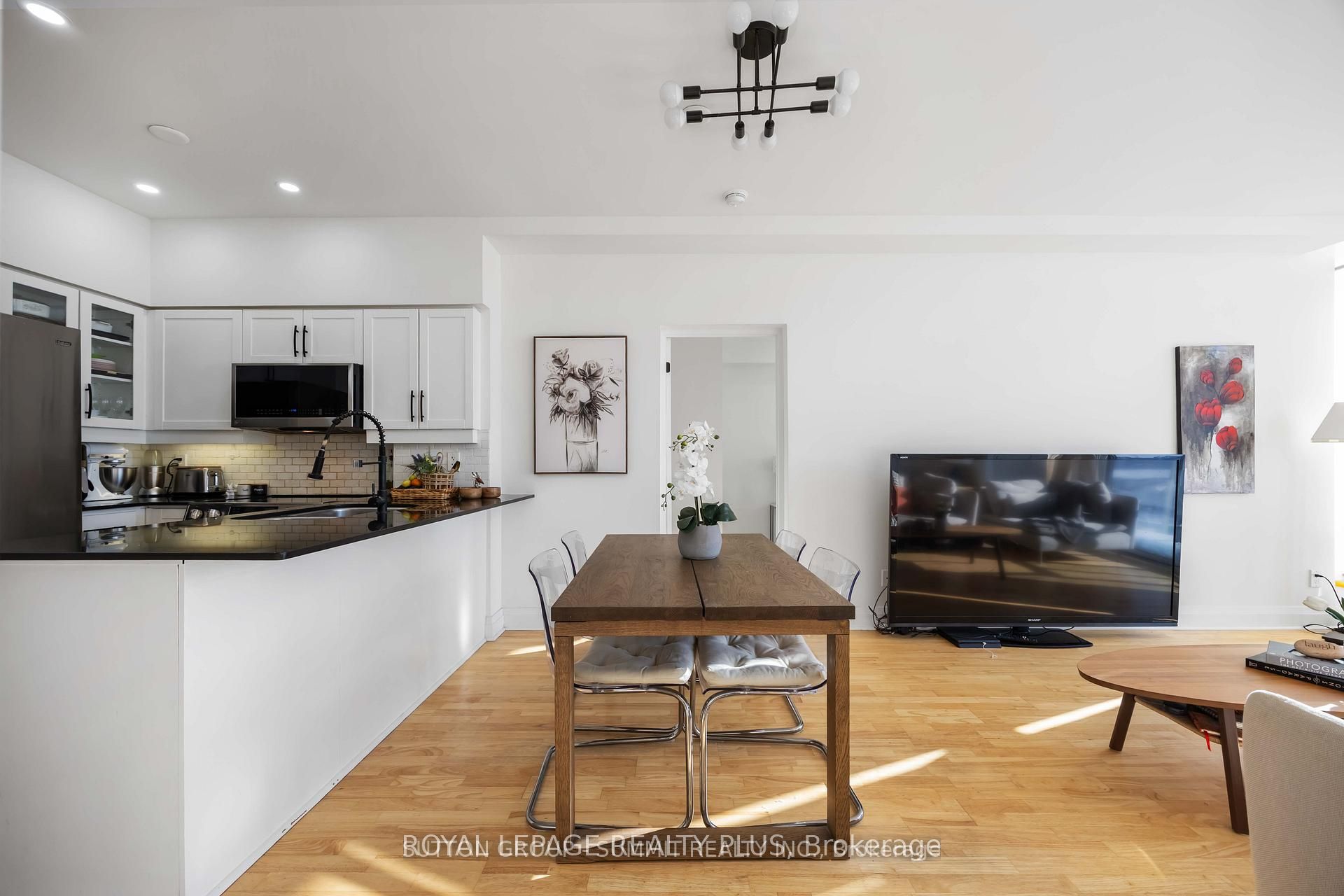 15 Windermere Avenue Ph01 Property Photo 10