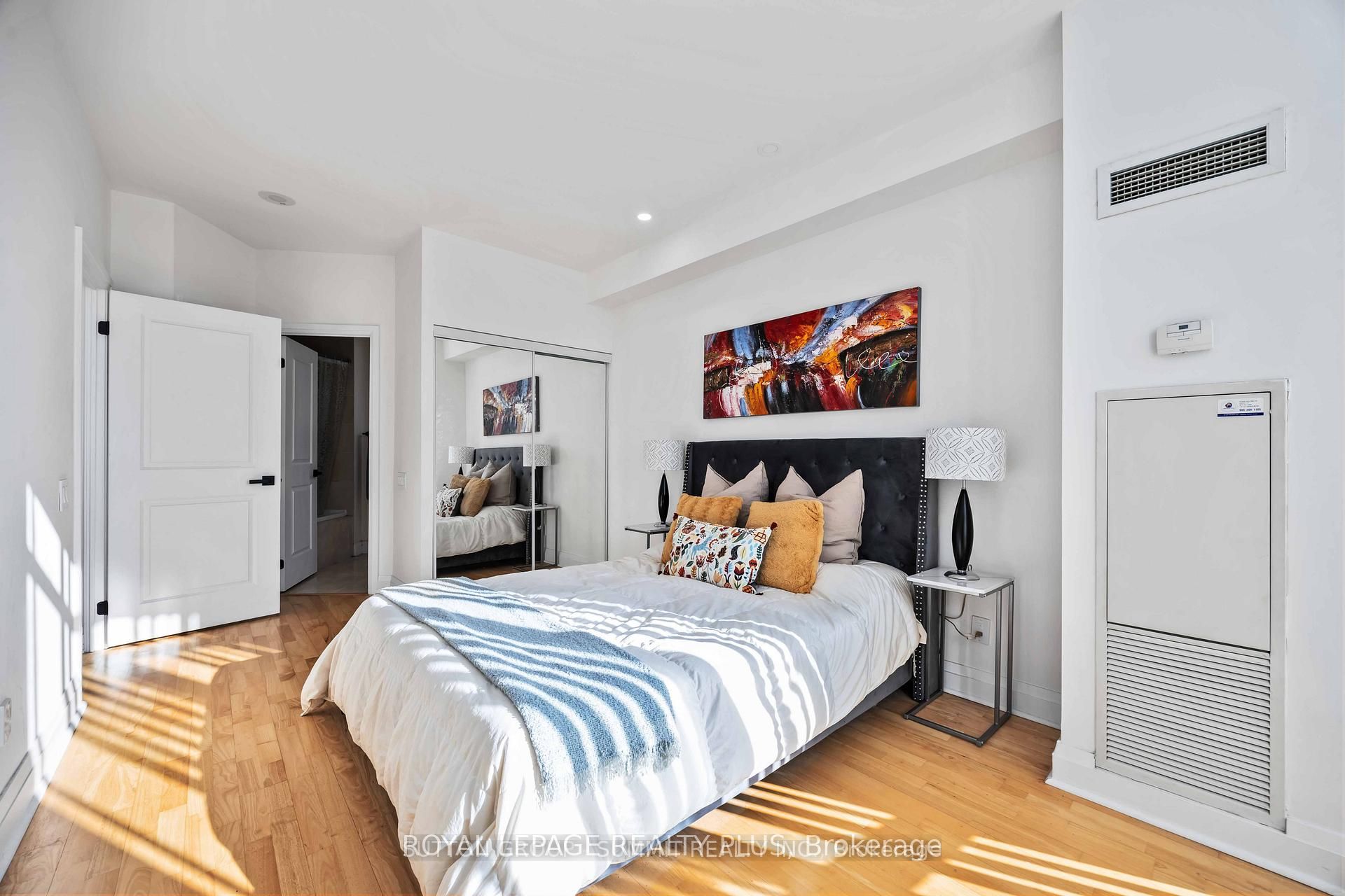 15 Windermere Avenue Ph01 Property Photo 14