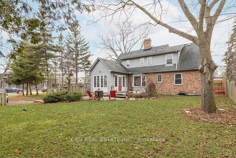 313 Bronte Road Property Photo 3