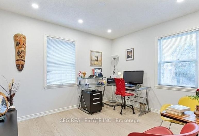 313 Bronte Road Property Photo 13