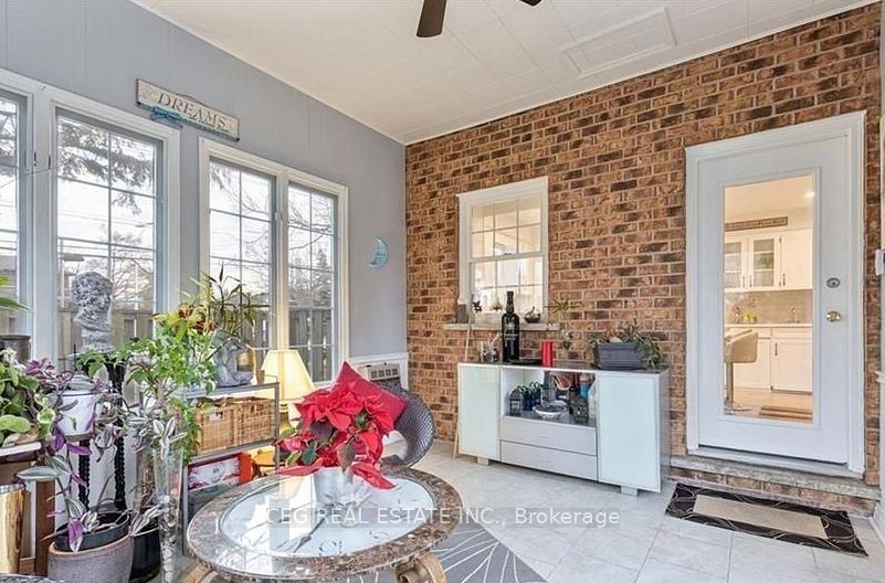 313 Bronte Road Property Photo 14