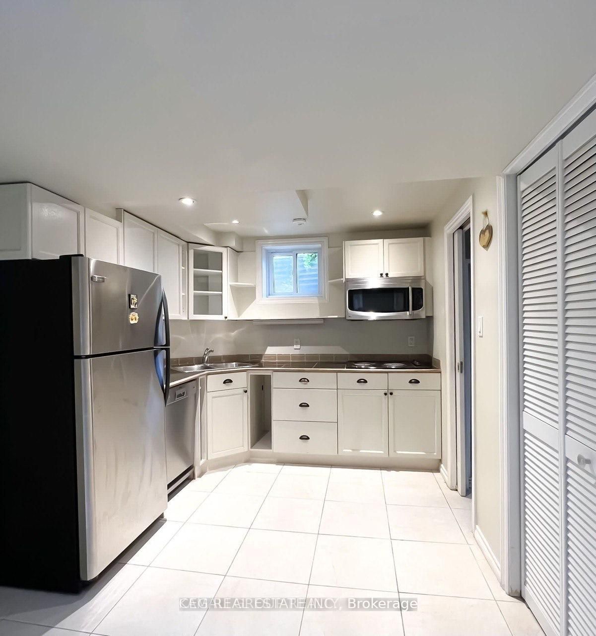 313 Bronte Road Property Photo 16