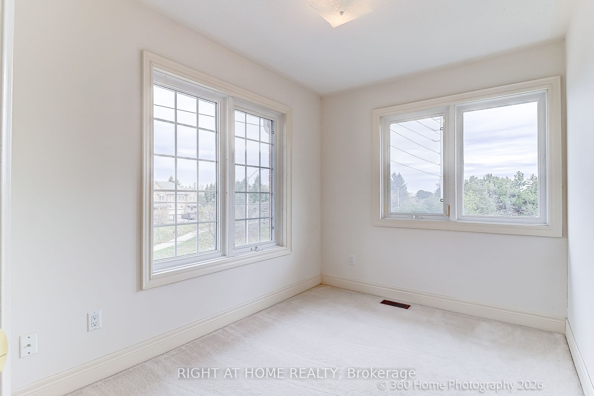 1130 Cawthra Road 2 Property Photo 11