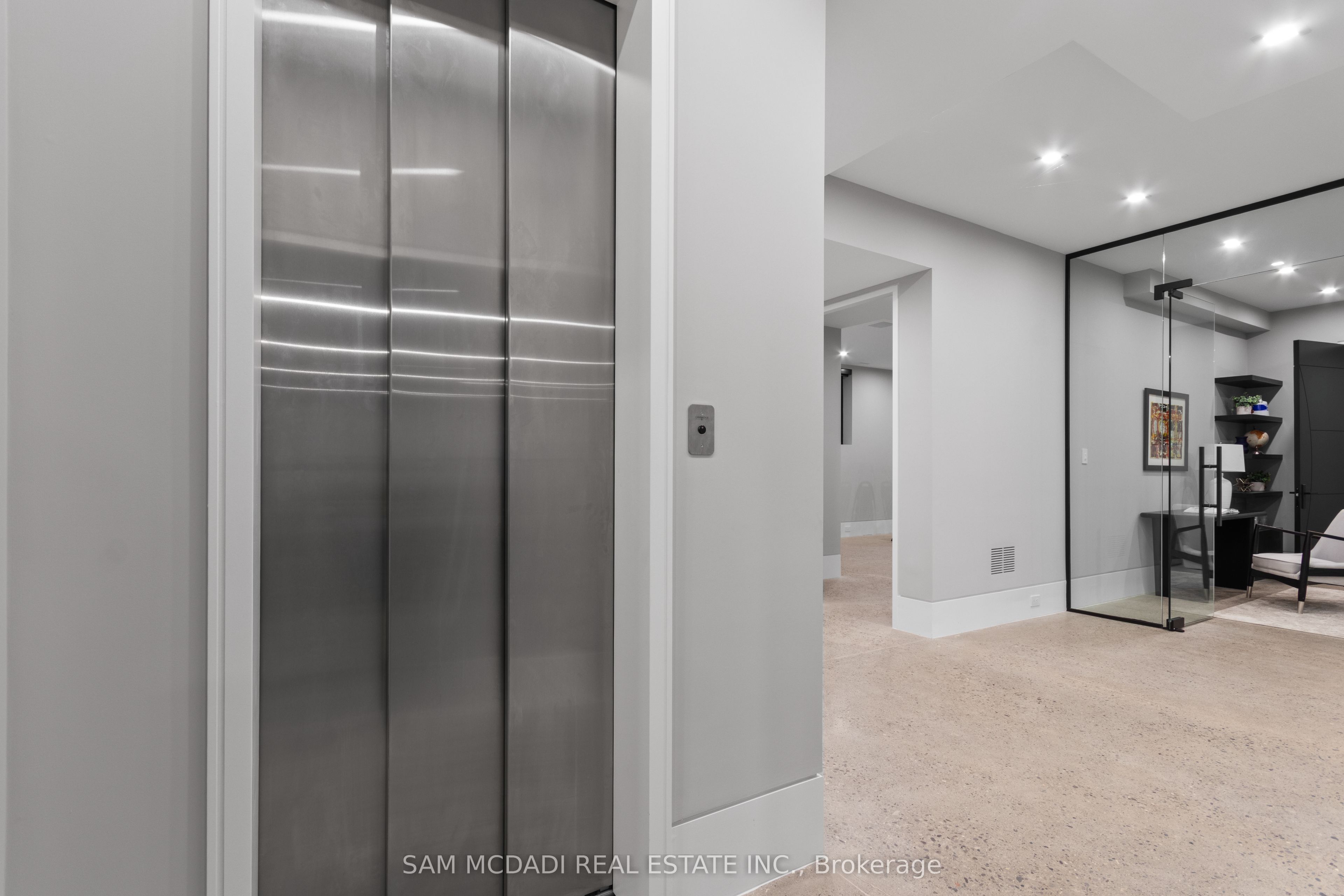 112 Elton Park Road Property Photo 46