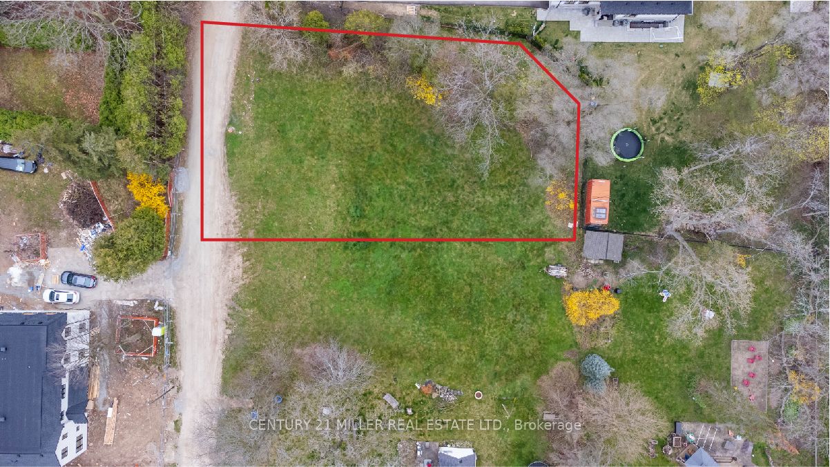 1068 Sixth Line Property Photo 2
