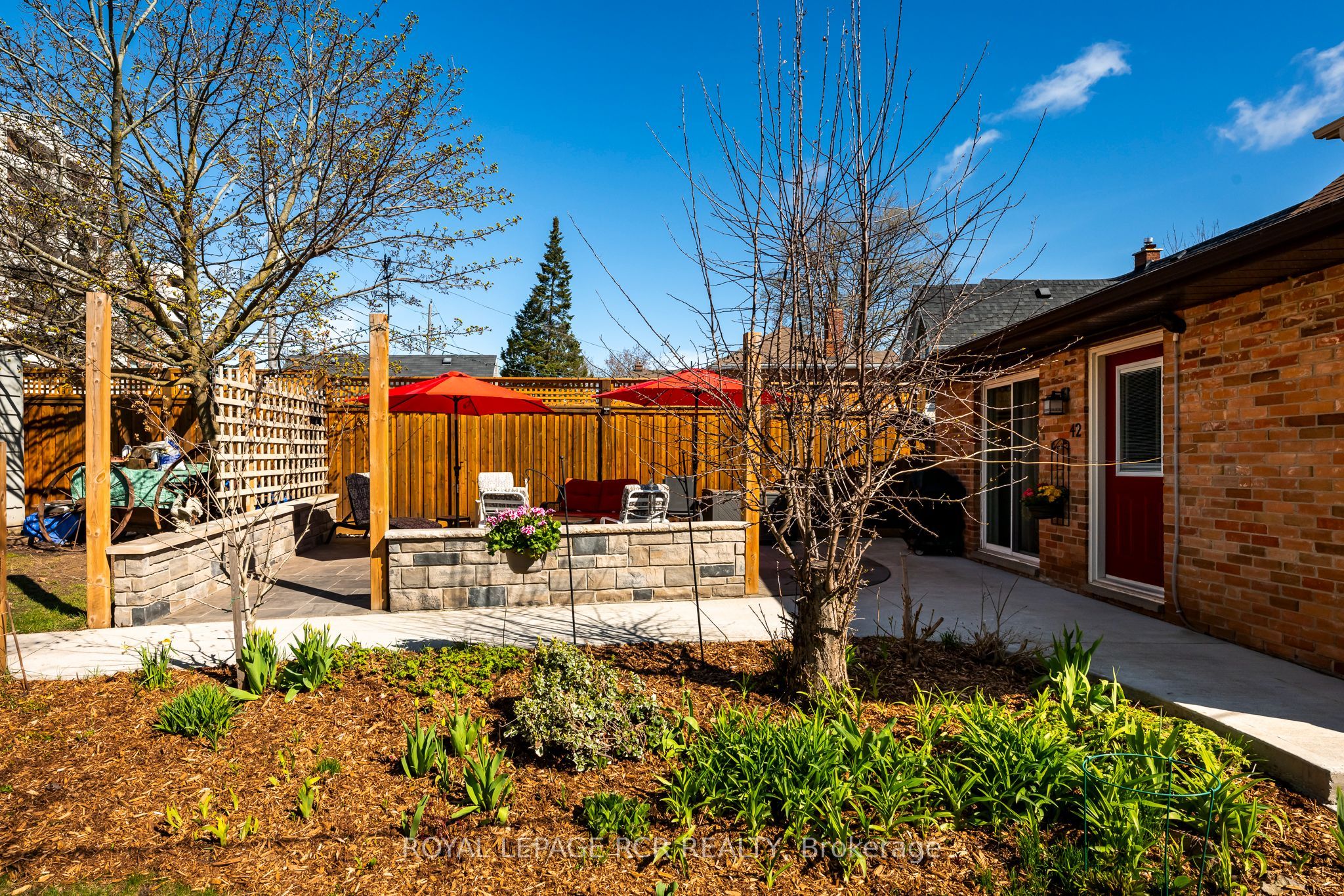 42 First Street Property Photo 5