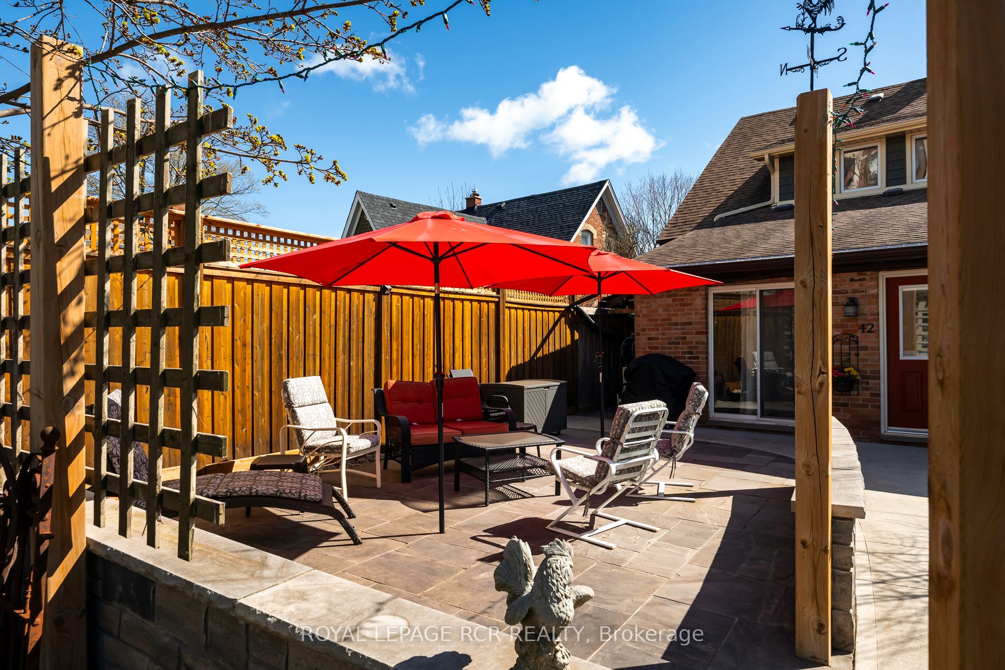 42 First Street Property Photo 8
