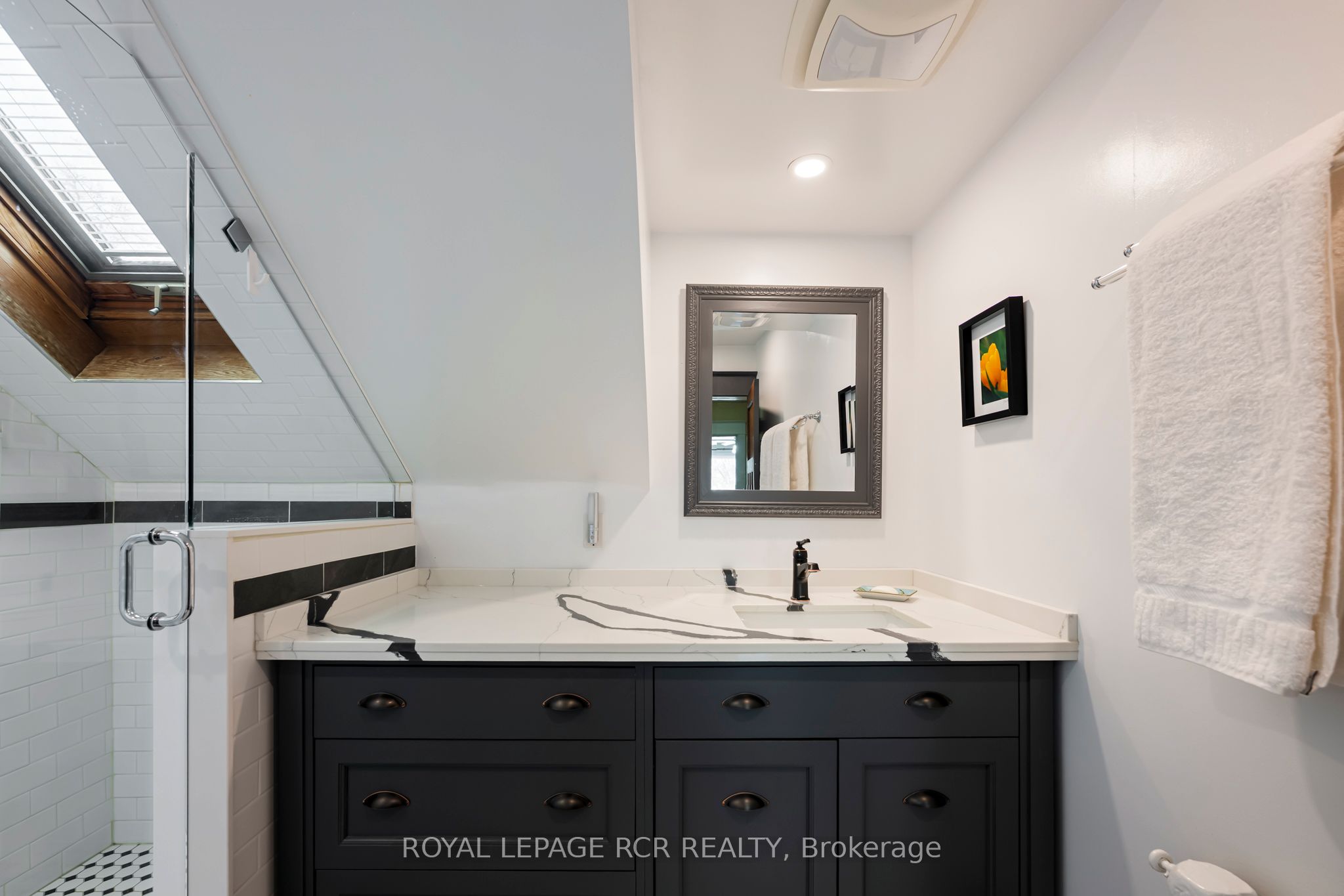 42 First Street Property Photo 32