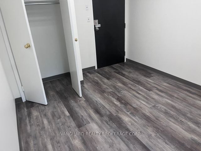 5050 Dufferin Street 206 Property Photo 8