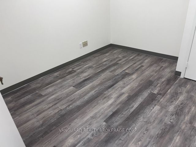 5050 Dufferin Street 206 Property Photo 9
