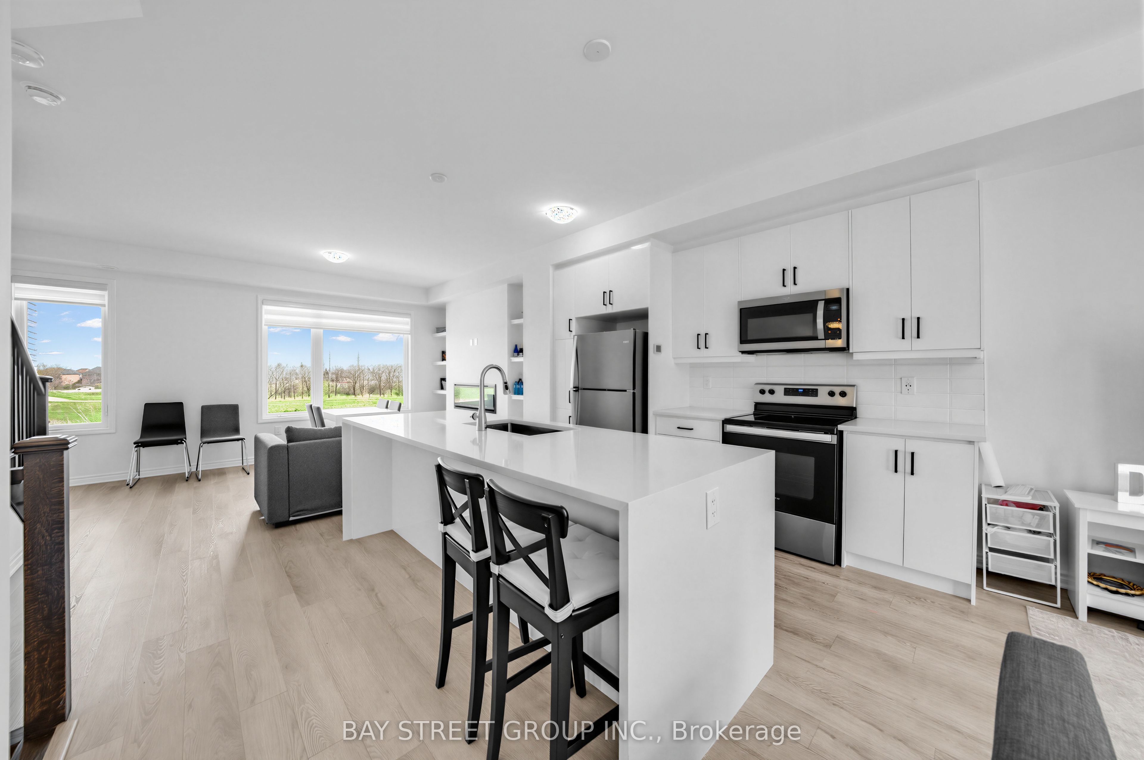 1399 Shevchenko Boulevard Property Photo 2
