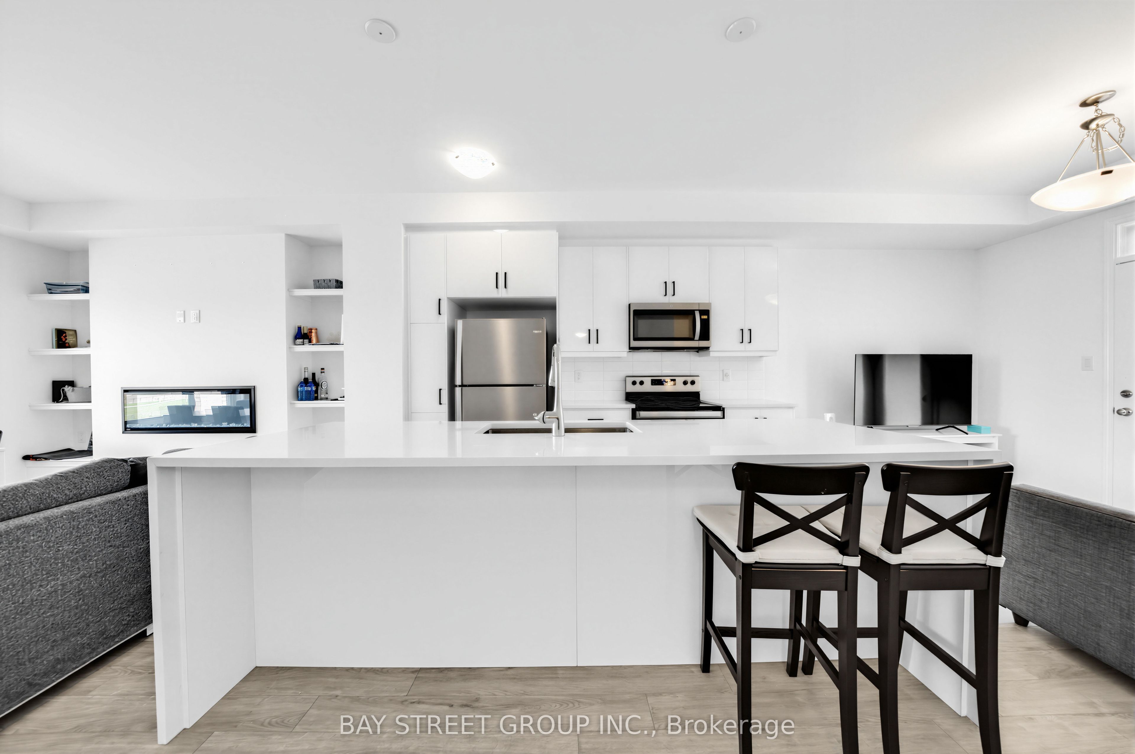 1399 Shevchenko Boulevard Property Photo 9