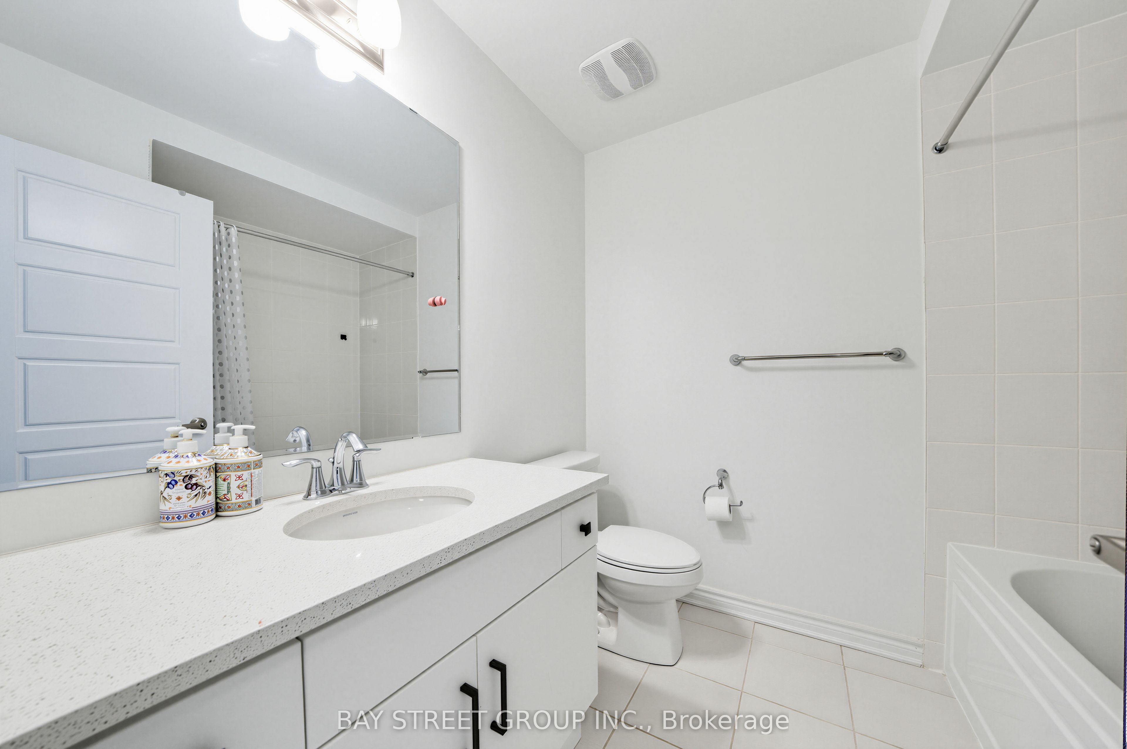 1399 Shevchenko Boulevard Property Photo 23